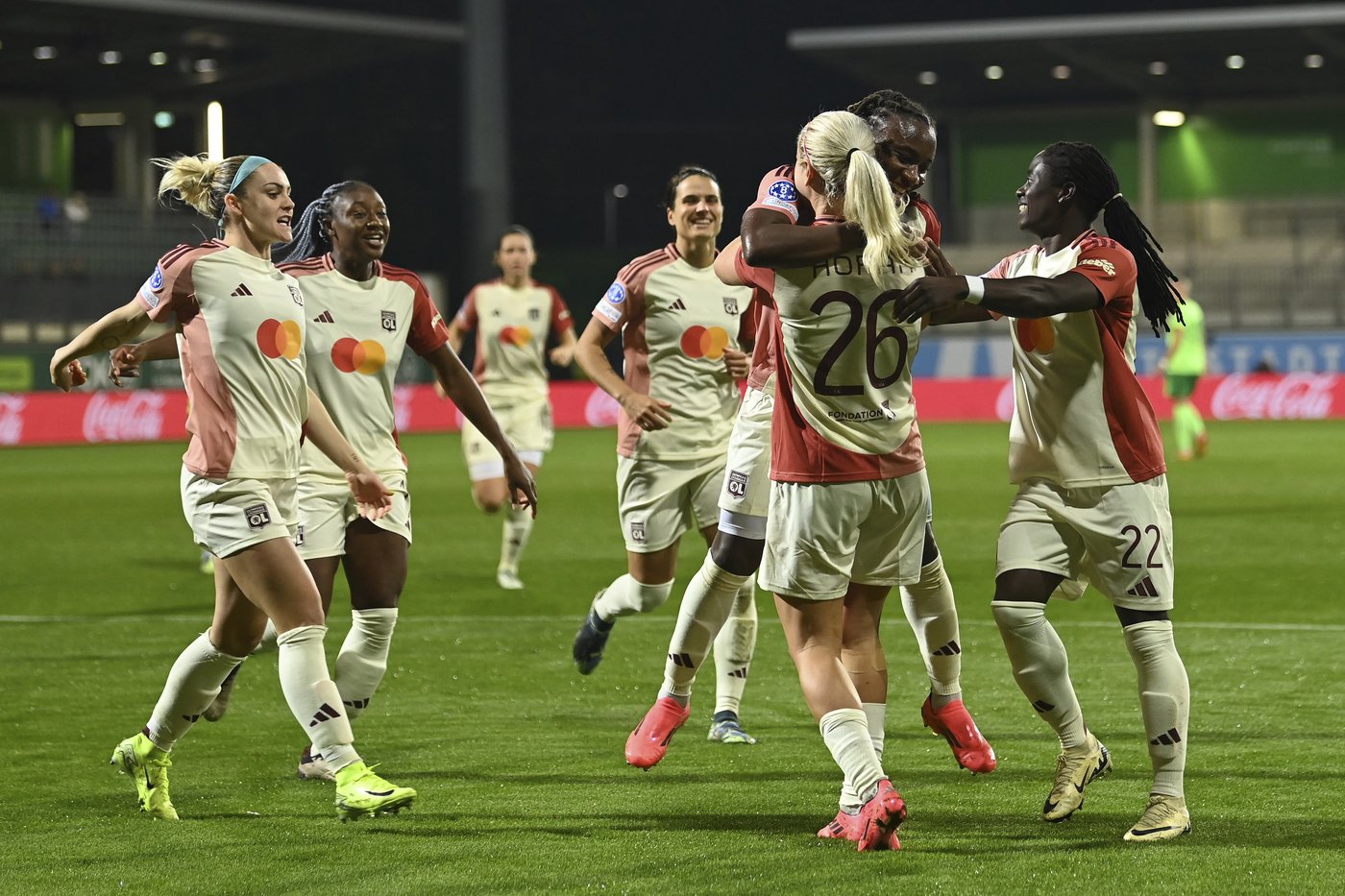 Chelsea, Lyon and Roma stay perfect with victories in Women's Champions League | iNFOnews.ca Chelsea, Lyon and Roma stay perfect with victories in Women's Champions League | iNFOnews.ca
