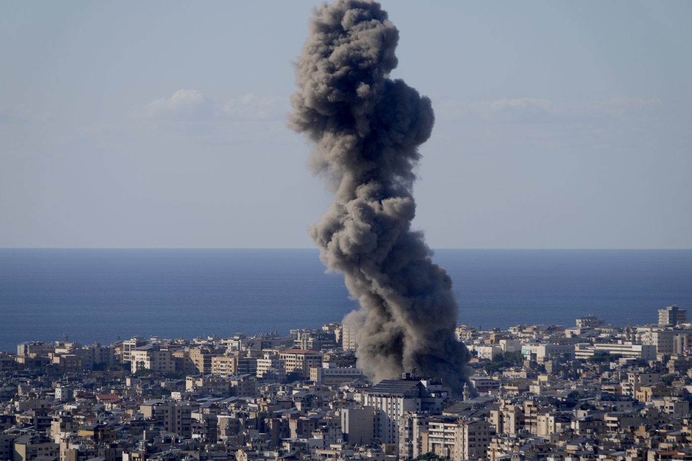 A drone targets the Israeli prime minister's house during new barrages with Hezbollah | iNFOnews.ca