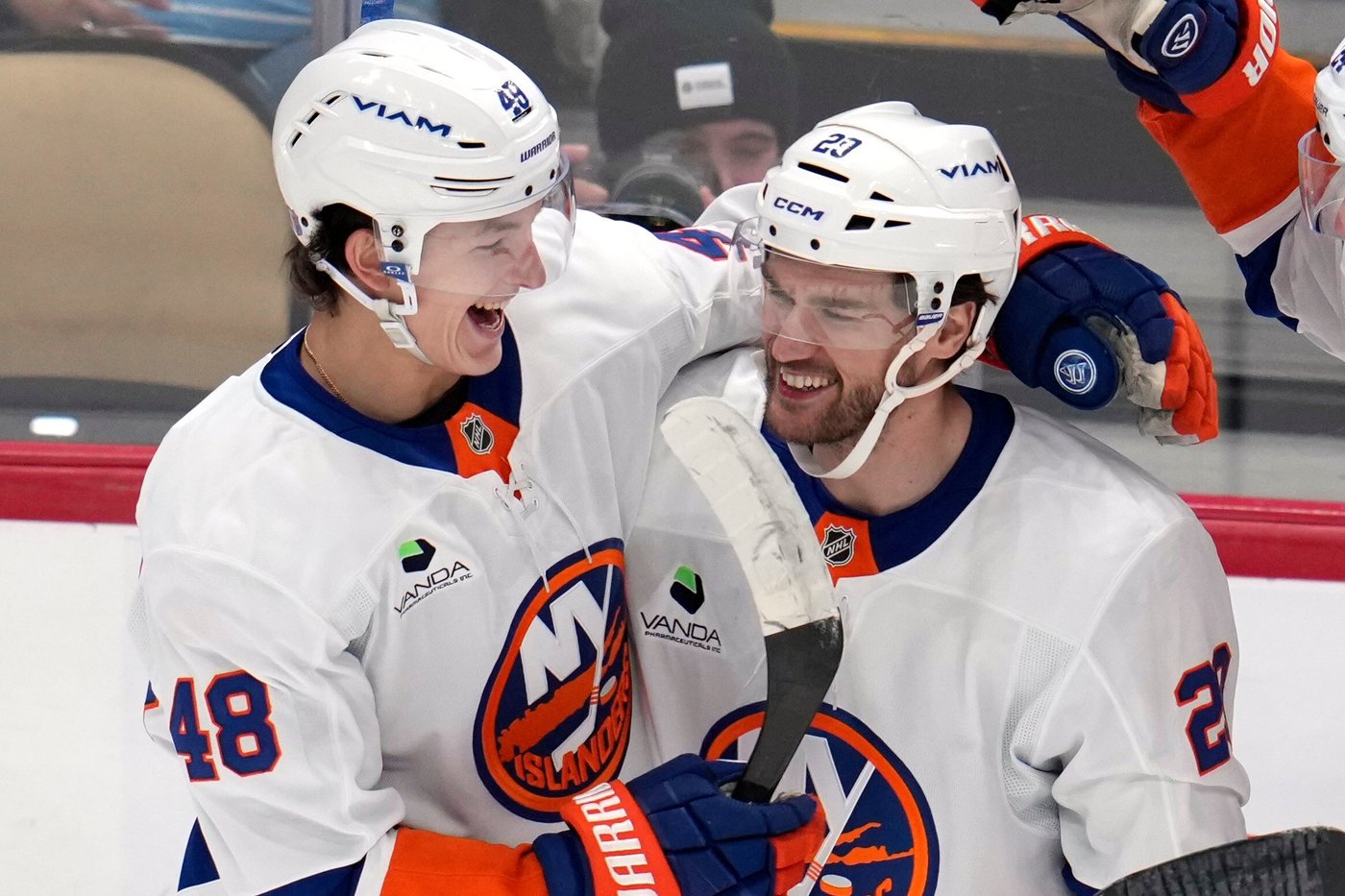 Matthew Schaefer turned 18 last month. The Islanders rookie hardly looked his age in his NHL debut | iNFOnews.ca