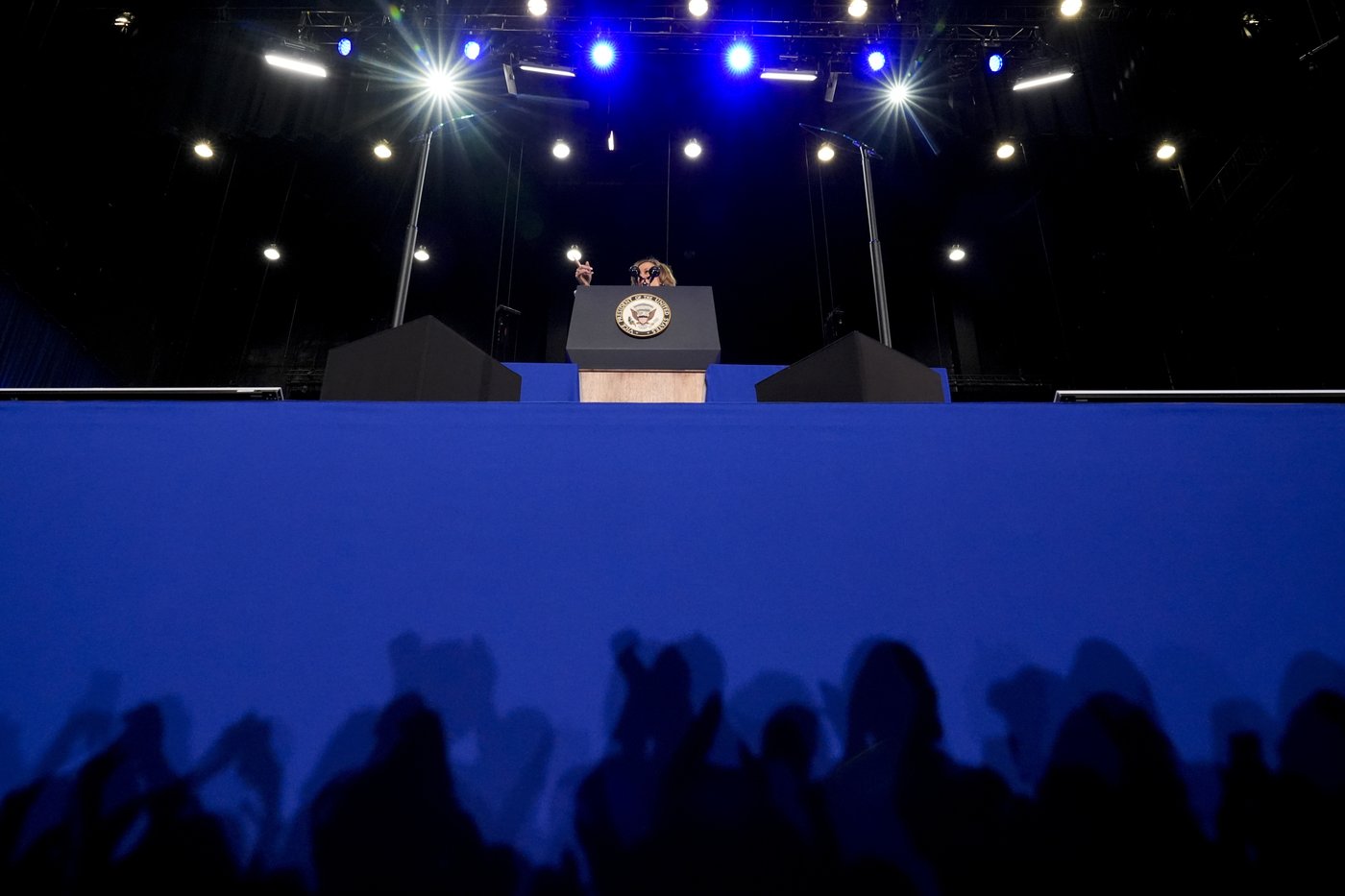 PHOTO COLLECTION: Election 2024 Campaign for President October 19 | iNFOnews.ca