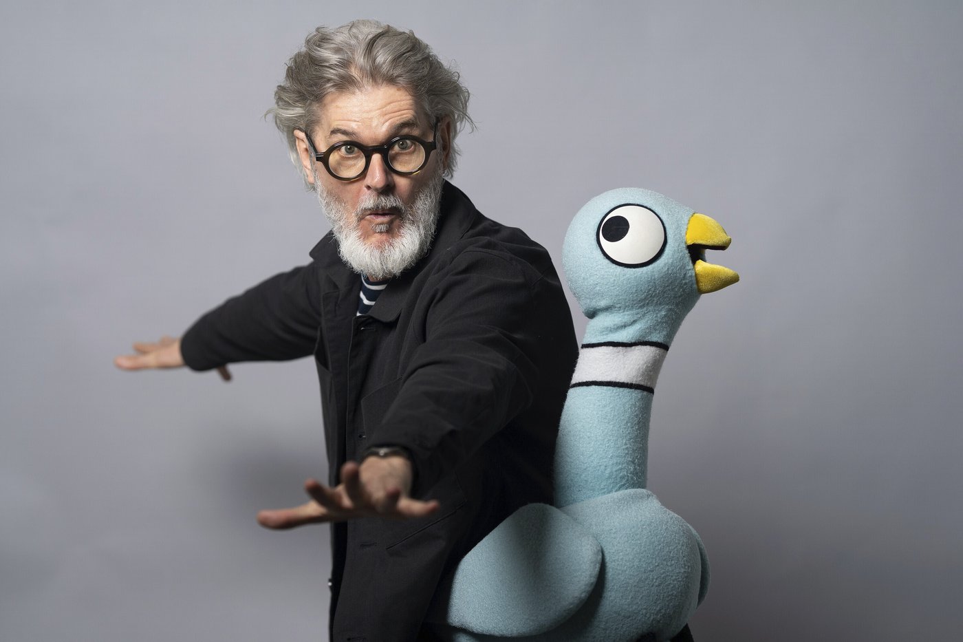 Kids author Mo Willems and The Pigeon stare down the future in a new book | iNFOnews.ca