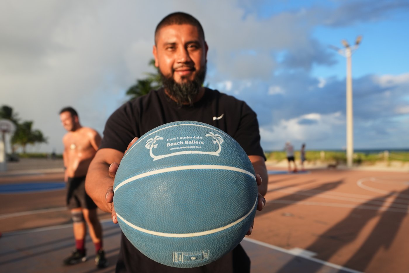 Community fights pickleball replacing basketball courts at South Florida beachside park | iNFOnews.ca Community fights pickleball replacing basketball courts at South Florida beachside park | iNFOnews.ca