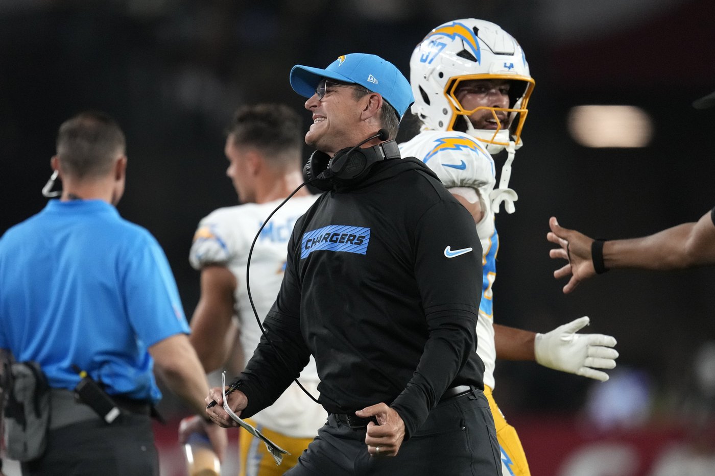 Chargers rue missed opportunities in disappointing 17-15 loss to Cardinals | iNFOnews.ca