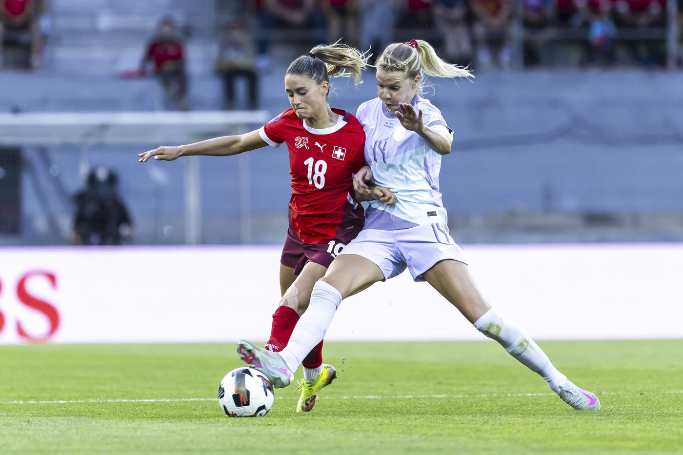 Norway captain Hegerberg's leadership highlighted as key to Euro 2025 challenge | iNFOnews.ca
