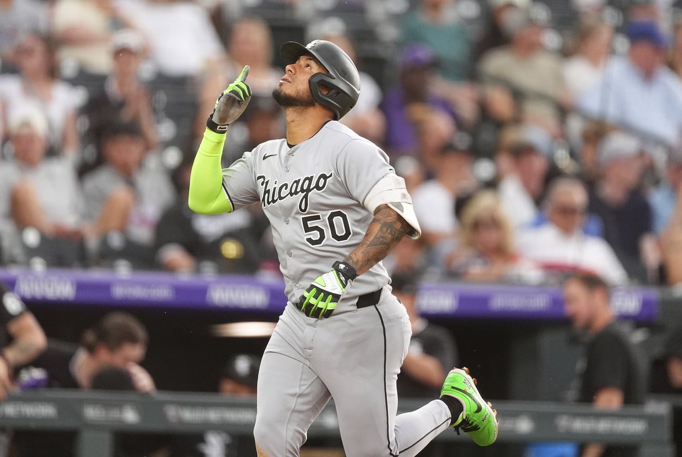 Lenyn Sosa's homer and 4 RBIs lead White Sox to 10-3 win over Rockies | iNFOnews.ca Lenyn Sosa's homer and 4 RBIs lead White Sox to 10-3 win over Rockies | iNFOnews.ca