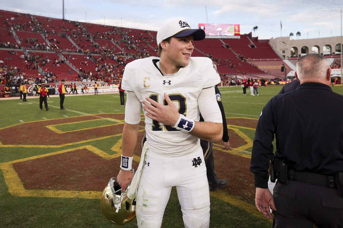 No. 3 Notre Dame, No. 9 Indiana take one last spin with 1-year QBs Kurtis Rourke and Riley Leonard | iNFOnews.ca No. 3 Notre Dame, No. 9 Indiana take one last spin with 1-year QBs Kurtis Rourke and Riley Leonard | iNFOnews.ca