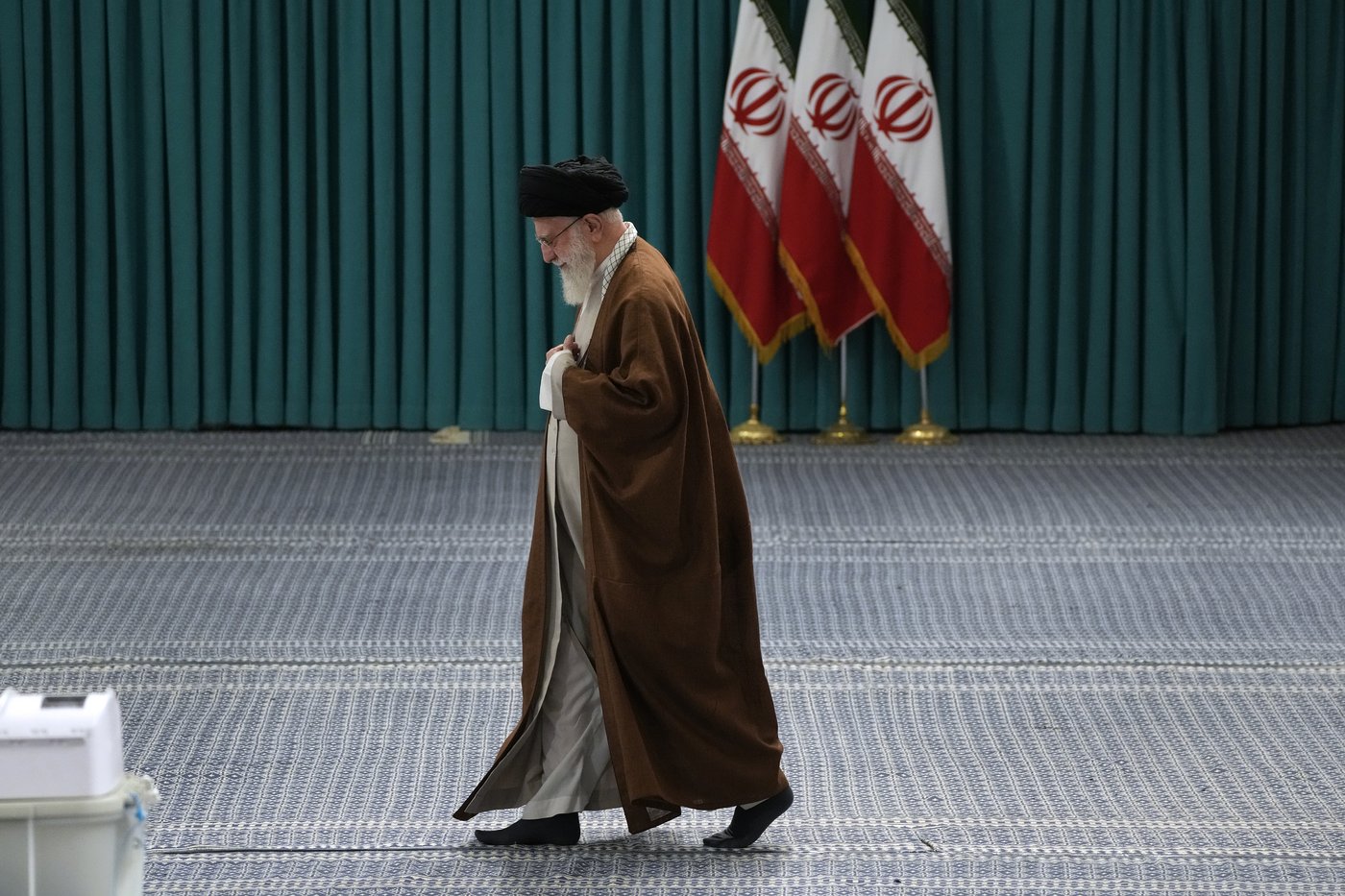 Iran supreme leader says US talks 'not intelligent, wise or honorable' but doesn't rule them out | iNFOnews.ca Iran supreme leader says US talks 'not intelligent, wise or honorable' but doesn't rule them out | iNFOnews.ca