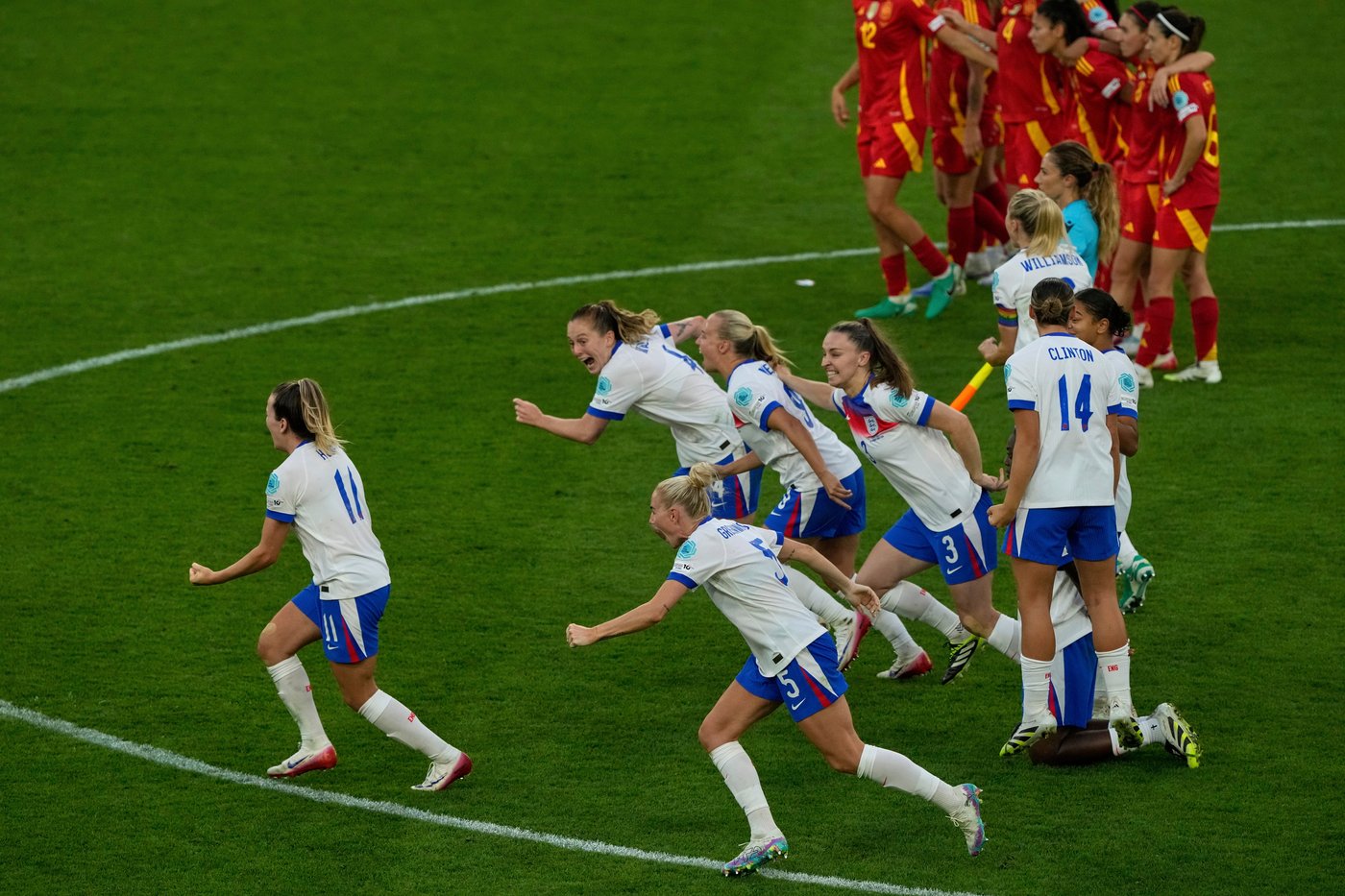 Spain and England renew women's soccer rivalry in 2027 World Cup qualifying group | iNFOnews.ca