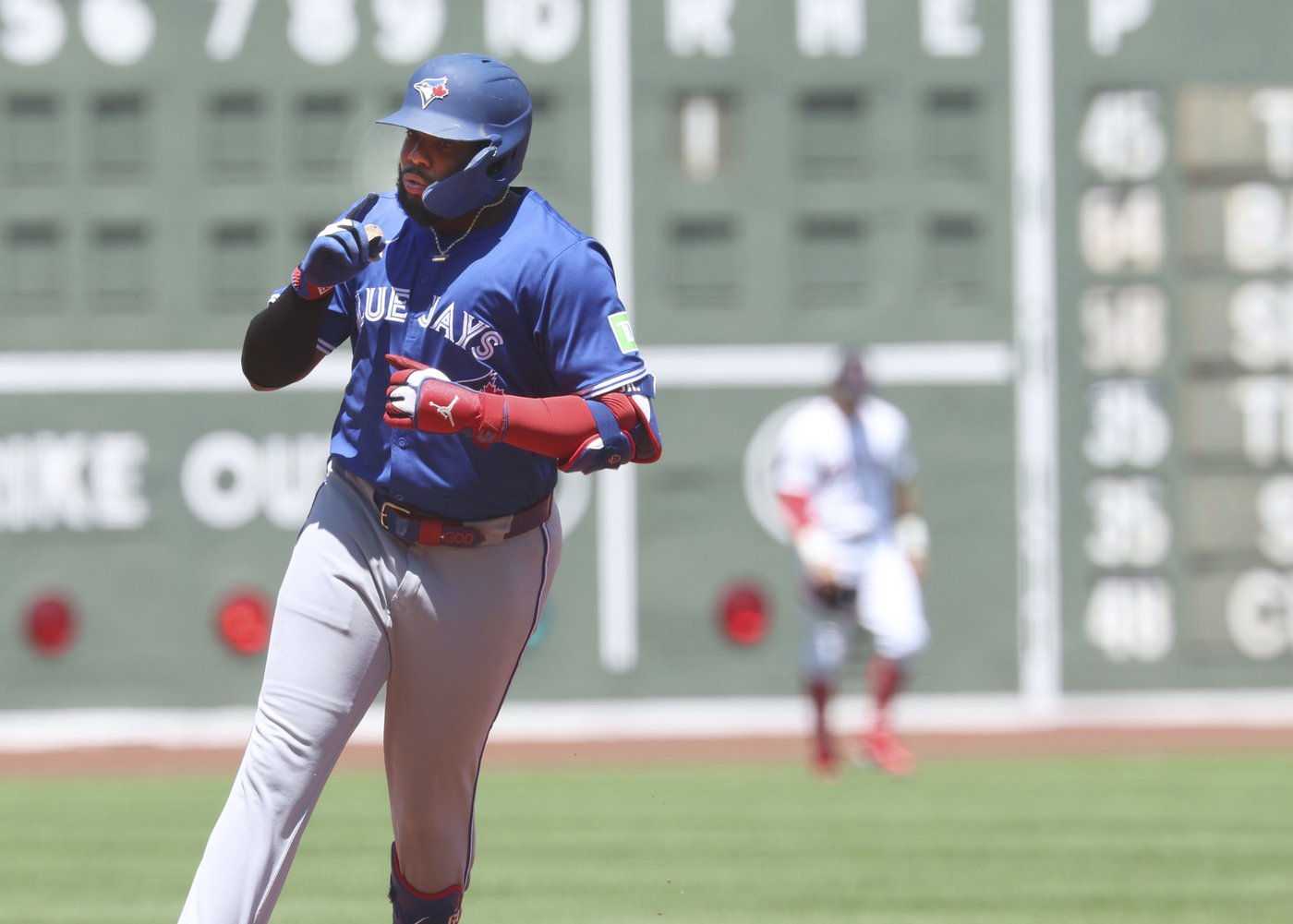 Addison Barger, Vladimir Guerrero Jr. homer on consecutive pitches as Blue Jays beat Red Sox 5-3 | iNFOnews.ca