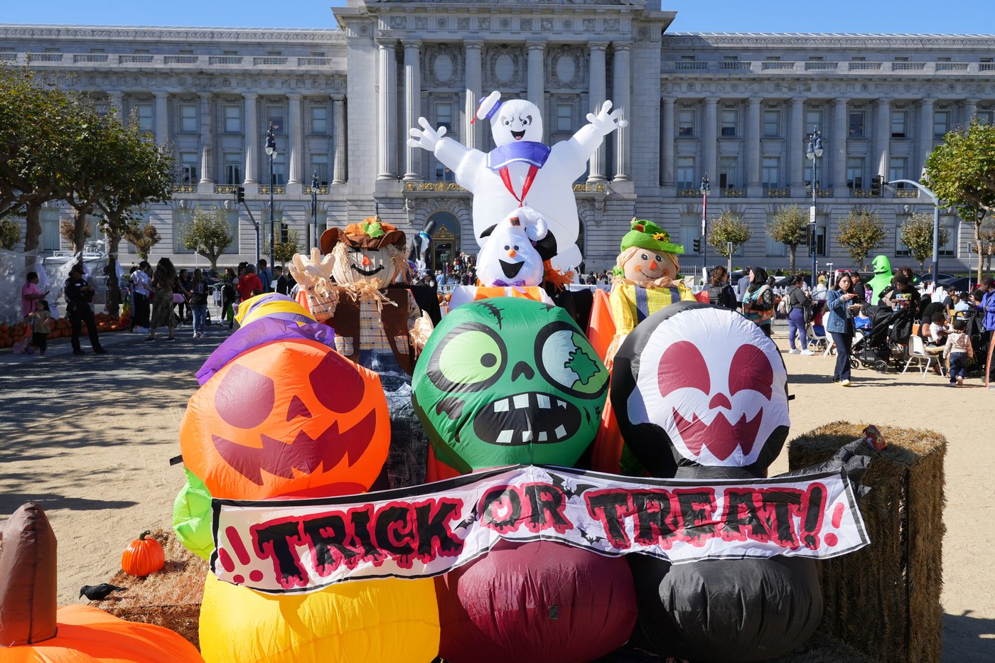 One of San Francisco's most troubled neighborhoods brings a pumpkin patch to its children | iNFOnews.ca One of San Francisco's most troubled neighborhoods brings a pumpkin patch to its children | iNFOnews.ca