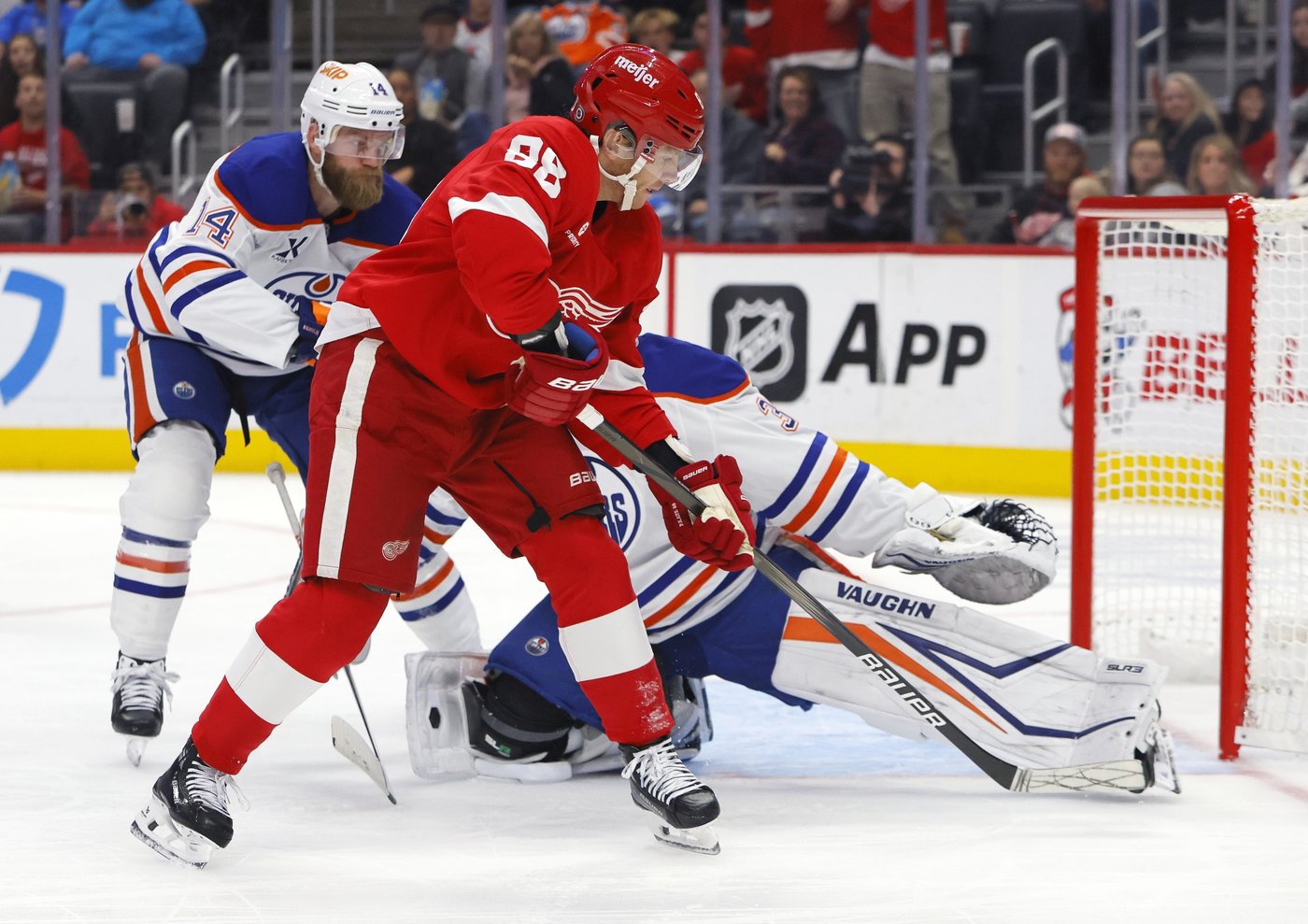 Draisaitl scores in OT to lift Oilers to 3-2 win over Red Wings | iNFOnews.ca