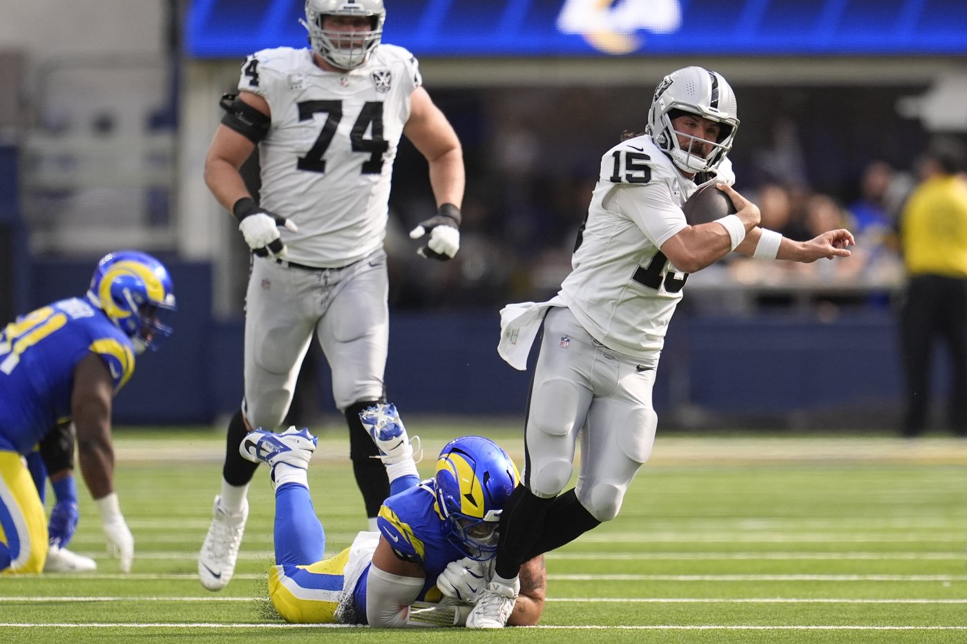 Raiders are beating themselves during 3-game losing streak | iNFOnews.ca Raiders are beating themselves during 3-game losing streak | iNFOnews.ca