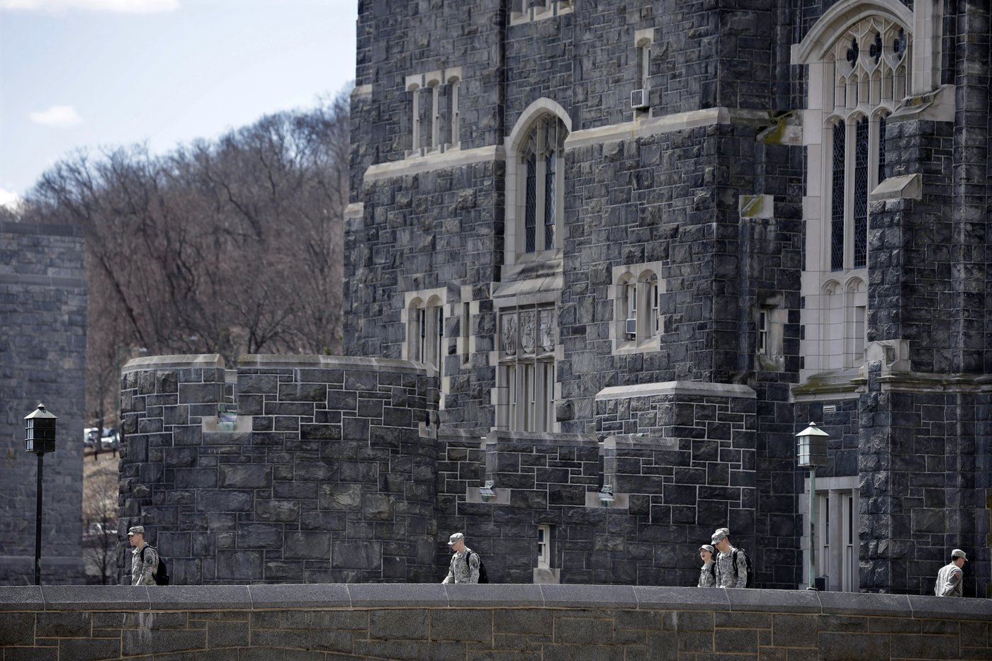 West Point is violating the First Amendment with a crackdown on professors, lawsuit says | iNFOnews.ca