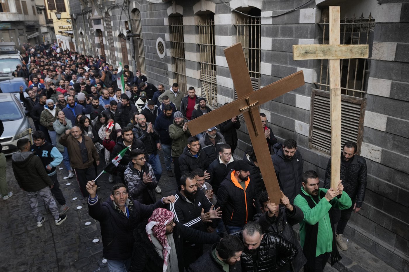 Cities worldwide hold subdued Christmas Eve celebrations amid conflicts | iNFOnews.ca Cities worldwide hold subdued Christmas Eve celebrations amid conflicts | iNFOnews.ca