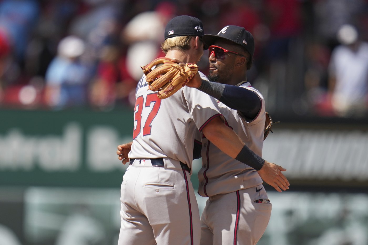 Injury fill-in Alvarez scores winning run and Braves hit 3 HRs to edge Cardinals | iNFOnews.ca Injury fill-in Alvarez scores winning run and Braves hit 3 HRs to edge Cardinals | iNFOnews.ca