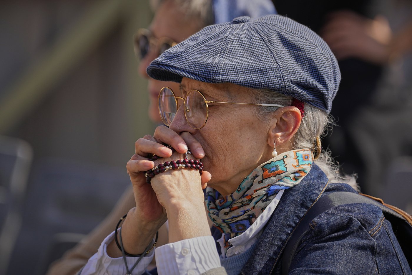 Catholic faithful pay their final respects to Pope Francis as public viewing begins | iNFOnews.ca Catholic faithful pay their final respects to Pope Francis as public viewing begins | iNFOnews.ca