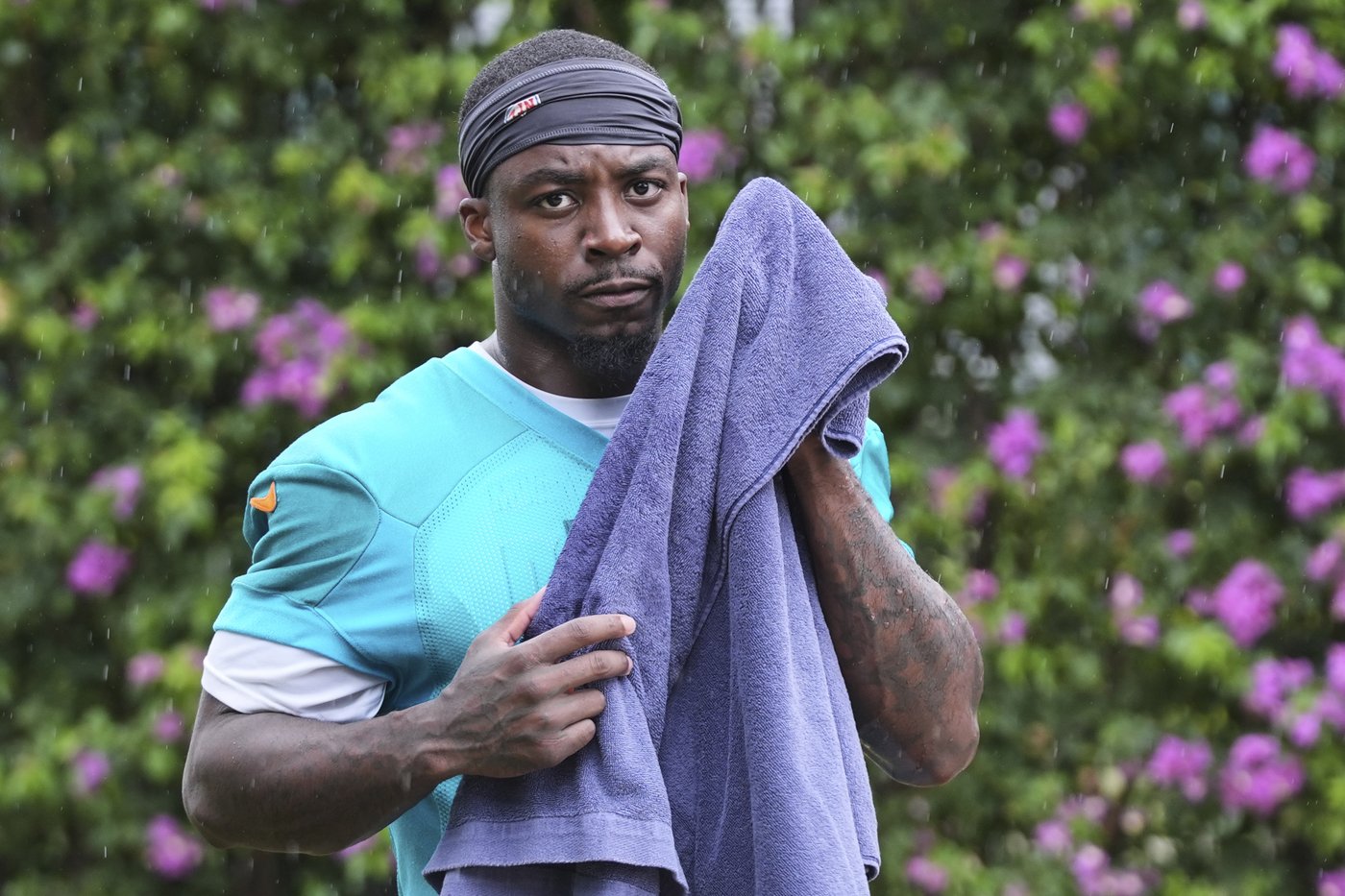 Dolphins CB Kader Kohou to go on season-ending IR with knee injury | iNFOnews.ca