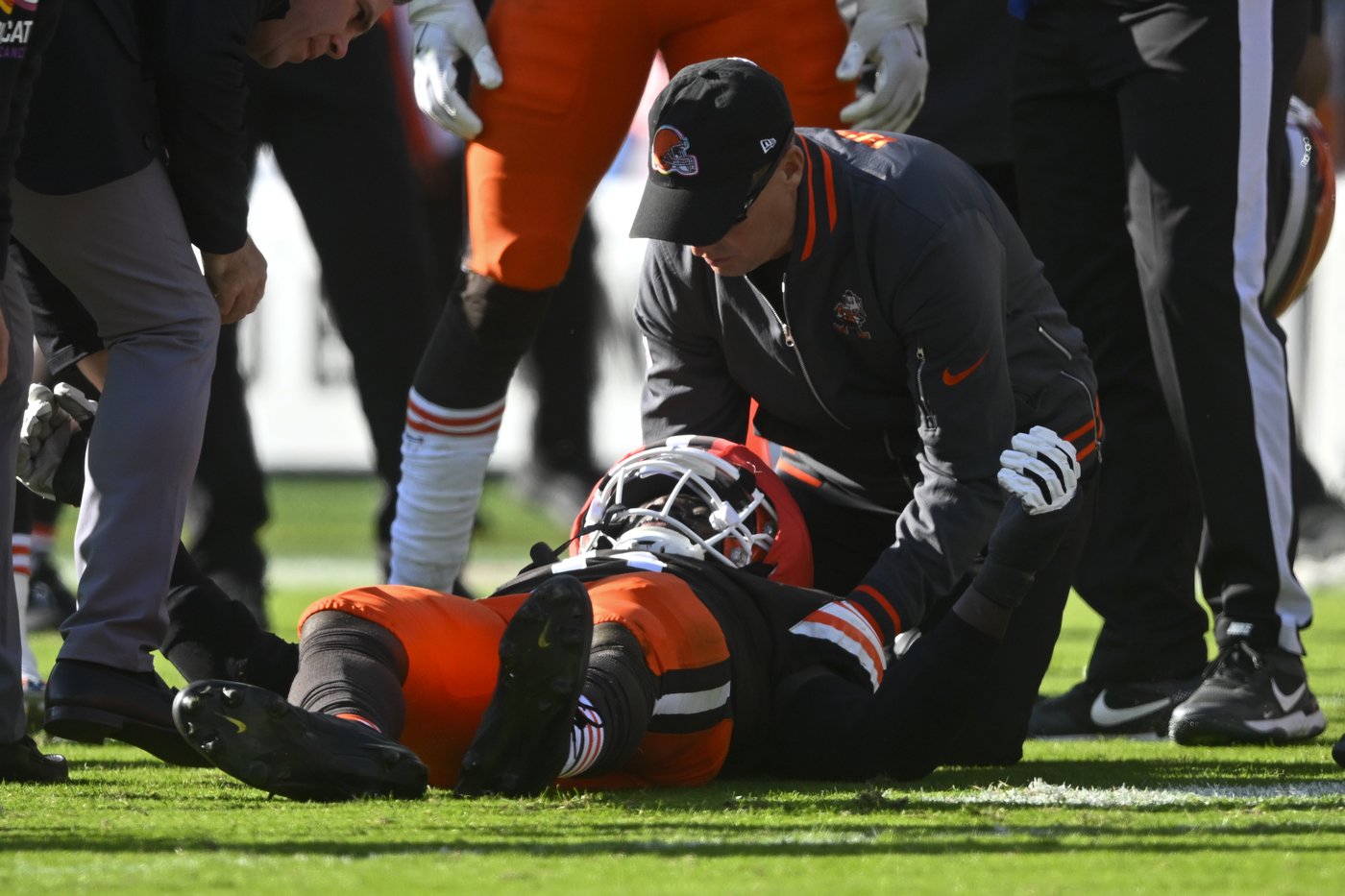 Browns LB Jeremiah Owusu-Koramoah released from hospital after suffering neck injury on tackle | iNFOnews.ca Browns LB Jeremiah Owusu-Koramoah released from hospital after suffering neck injury on tackle | iNFOnews.ca