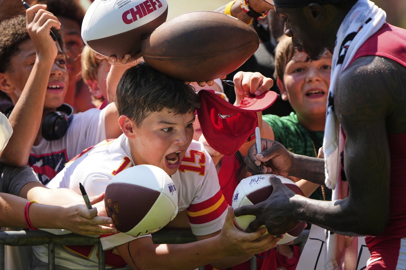 Chiefs' Xavier Worthy cleared to practice after concussion protocol as Drue Tranquill departs | iNFOnews.ca Chiefs' Xavier Worthy cleared to practice after concussion protocol as Drue Tranquill departs | iNFOnews.ca
