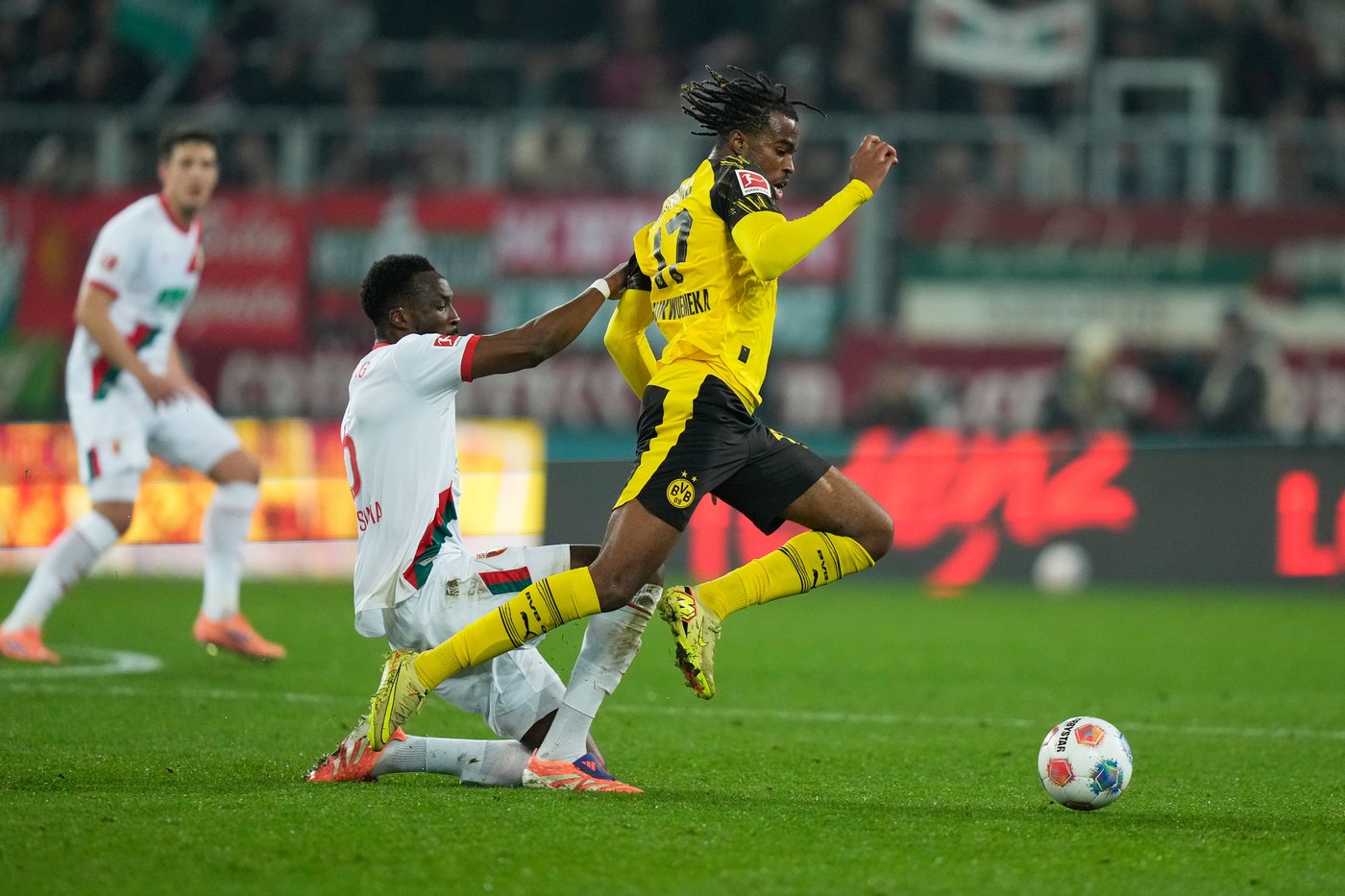 Guirassy strikes to sent Dortmund past Augsburg and into second in the Bundesliga | iNFOnews.ca Guirassy strikes to sent Dortmund past Augsburg and into second in the Bundesliga | iNFOnews.ca
