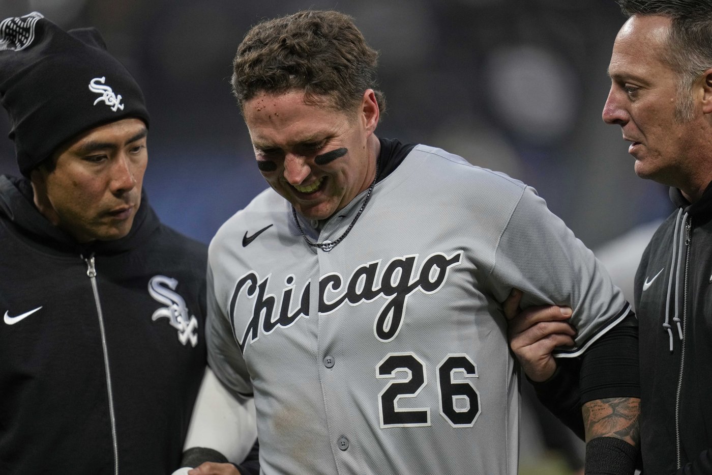 White Sox catcher Korey Lee suffers ankle injury during 6th inning against Guardians | iNFOnews.ca