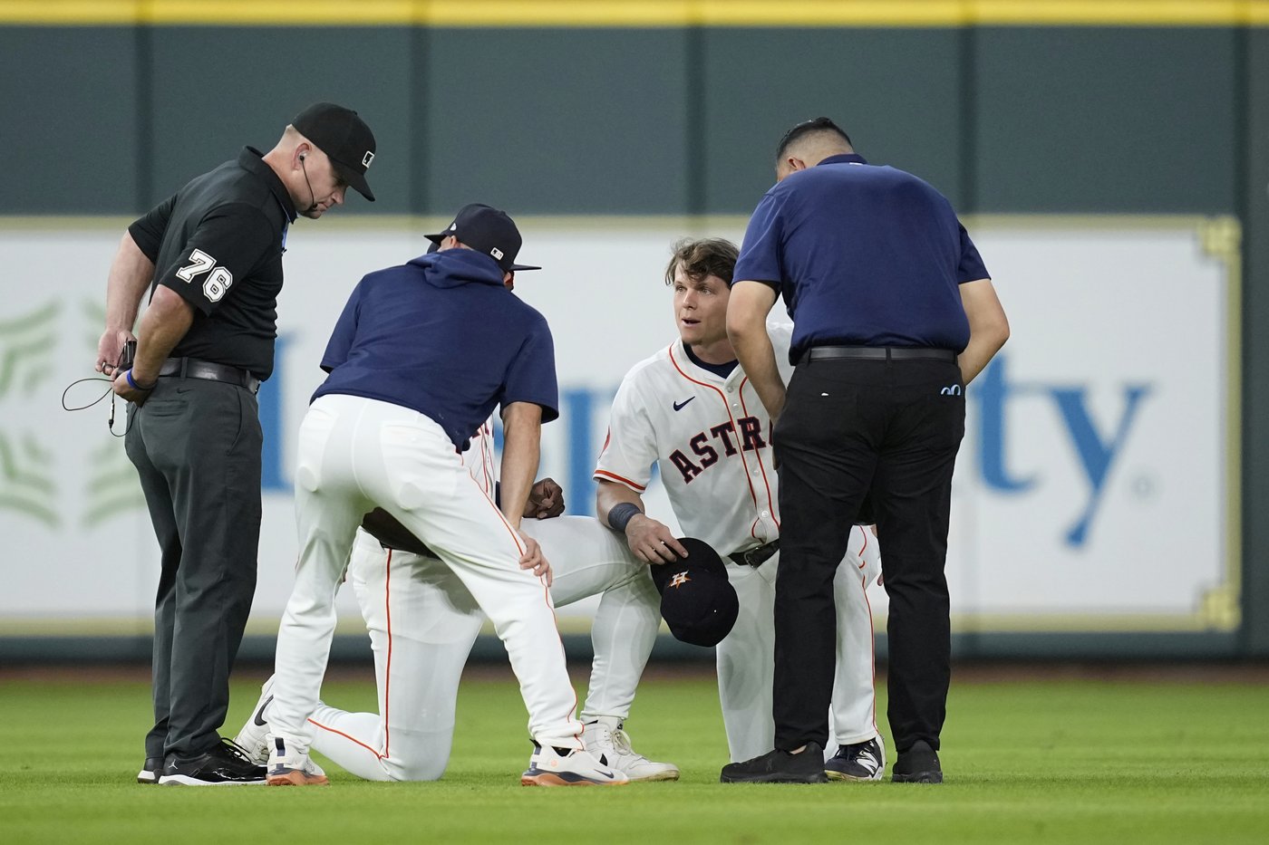Houston's Jake Meyers exits game after pregame calf injury | iNFOnews.ca Houston's Jake Meyers exits game after pregame calf injury | iNFOnews.ca