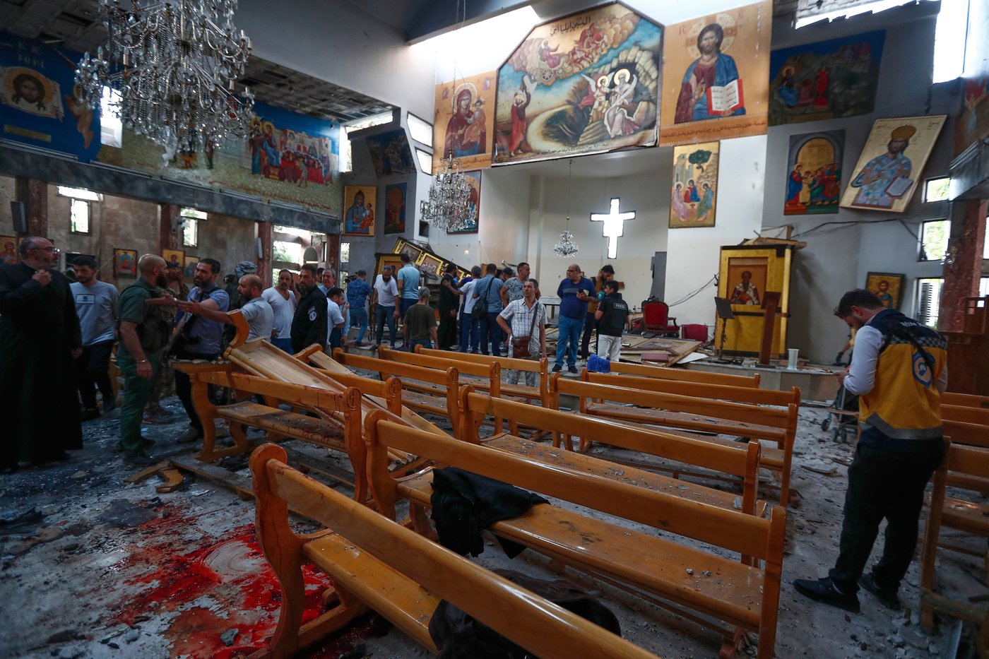 Mideast governments condemn suicide bombing of Syrian church as death toll rises to 25 | iNFOnews.ca