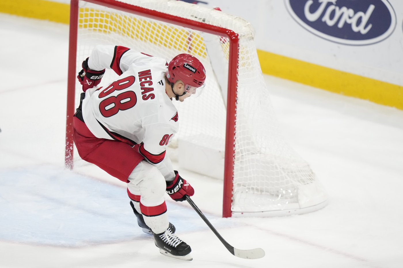 Kochetkov, Slavin power Hurricanes to 3-1 victory over Panthers | iNFOnews.ca