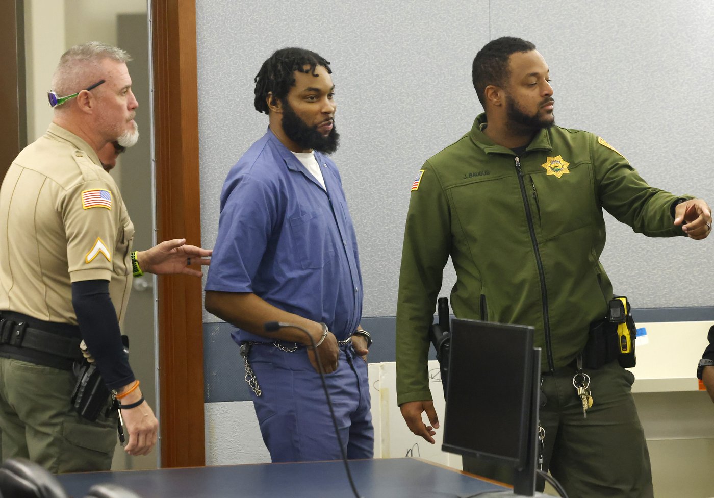 Man who jumped a desk to attack a Nevada judge in the courtroom is sentenced | iNFOnews.ca Man who jumped a desk to attack a Nevada judge in the courtroom is sentenced | iNFOnews.ca