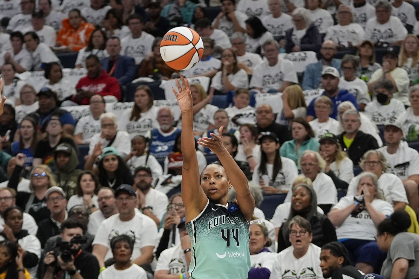 Lynx force Game 5 of WNBA Finals on Carleton's free throws to beat Liberty 82-80 | iNFOnews.ca Lynx force Game 5 of WNBA Finals on Carleton's free throws to beat Liberty 82-80 | iNFOnews.ca