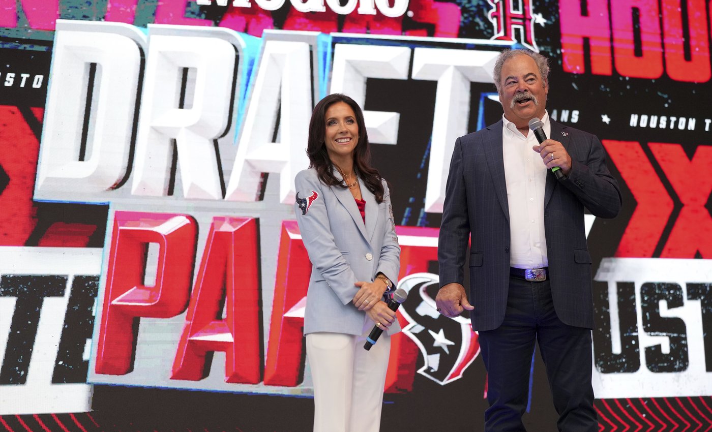 Texans get new left tackle in Ersery, add depth to receiving group with 2 Iowa State players | iNFOnews.ca