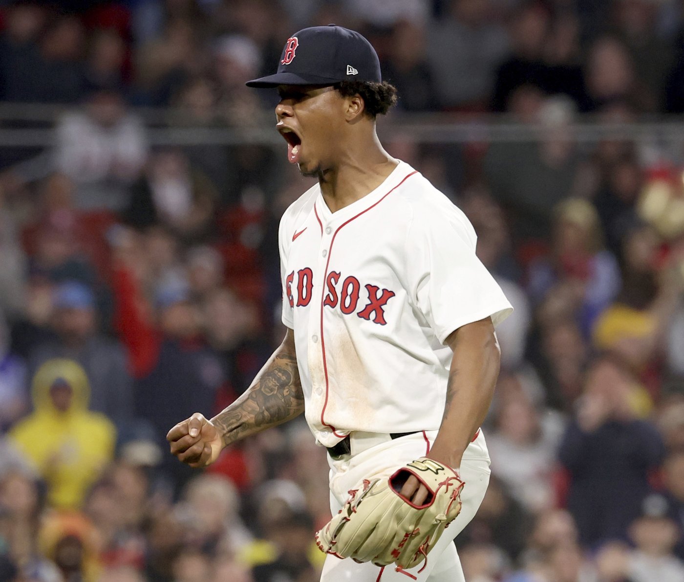 Bello leads Red Sox over Mariners 8-3 in season debut after recovering from shoulder strain | iNFOnews.ca