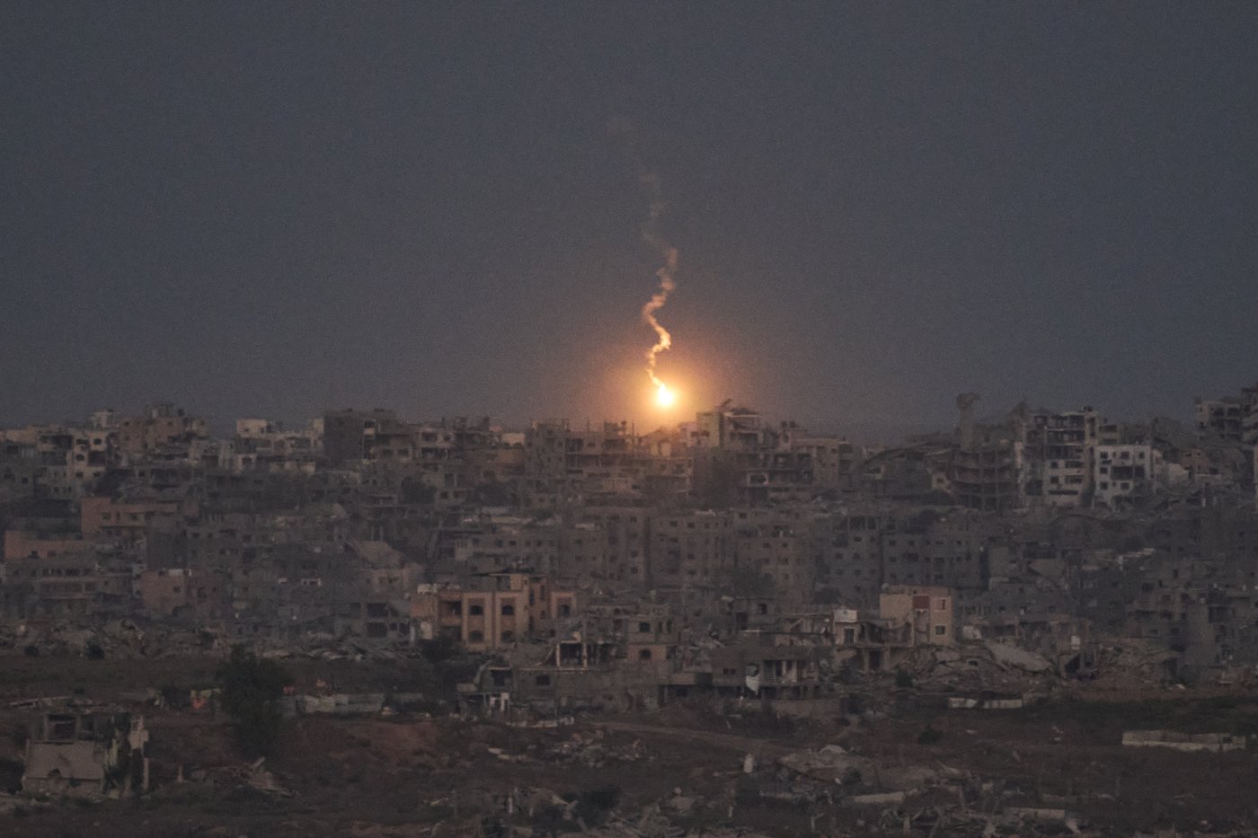 The Latest: Israeli and Hamas officials discuss US peace plan for Gaza | iNFOnews.ca