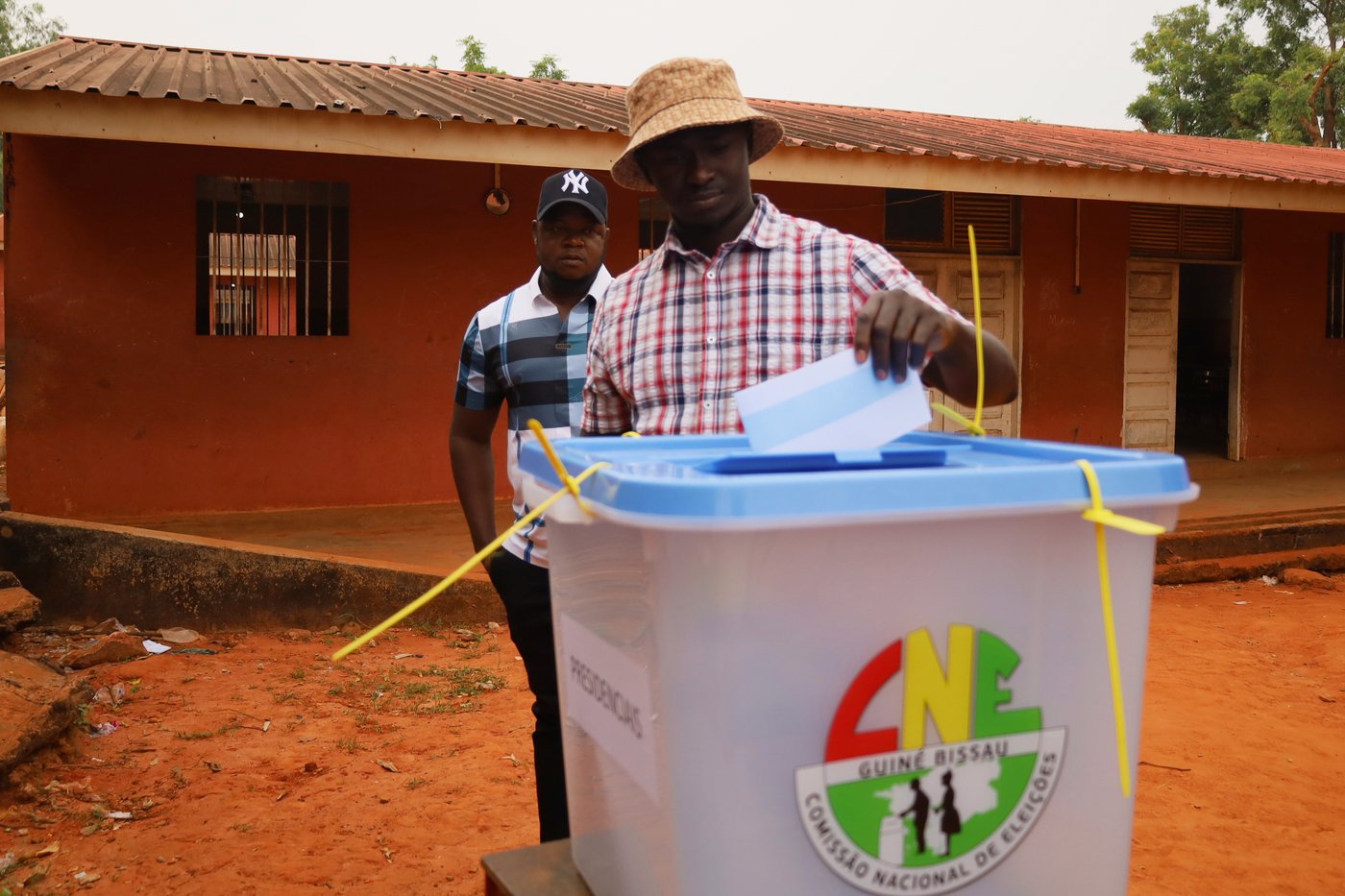 Guinea-Bissau counts votes as president seeks second term and main opposition party is barred | iNFOnews.ca