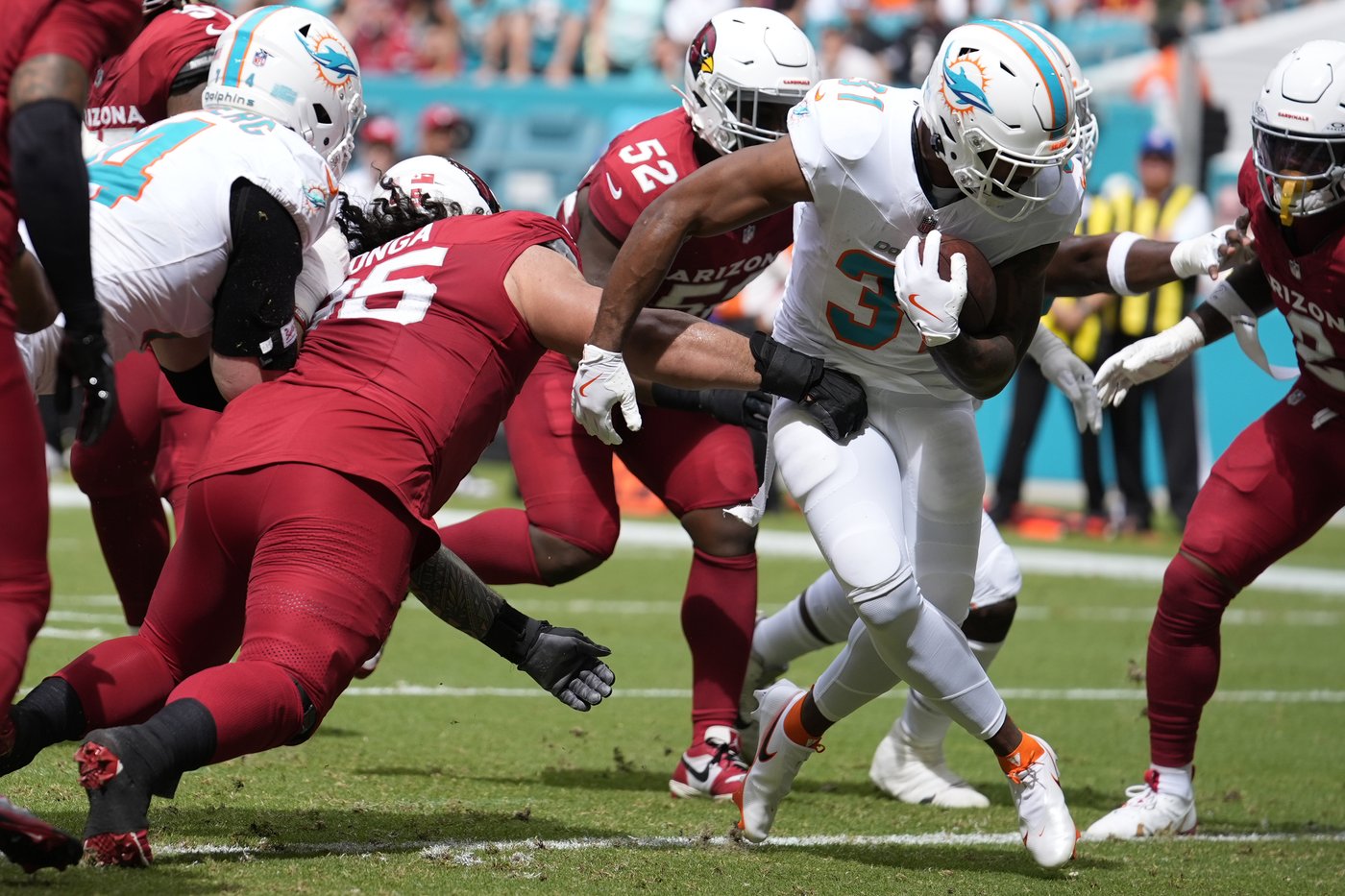 Kyler Murray rallies Cardinals to 28-27 win over Dolphins in Tua Tagovailoa's return | iNFOnews.ca
