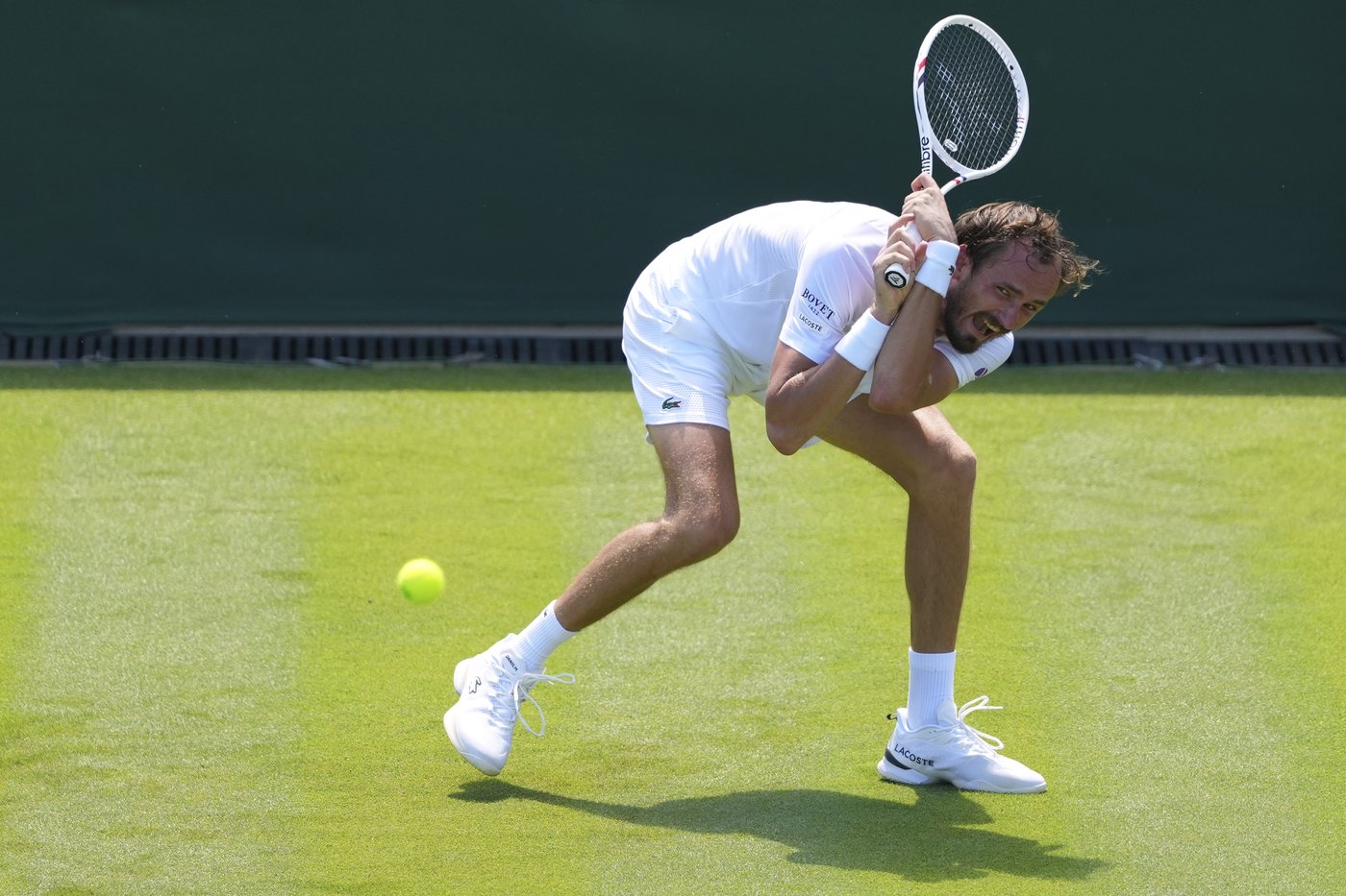 Medvedev loses at Wimbledon in another first-round Grand Slam exit | iNFOnews.ca