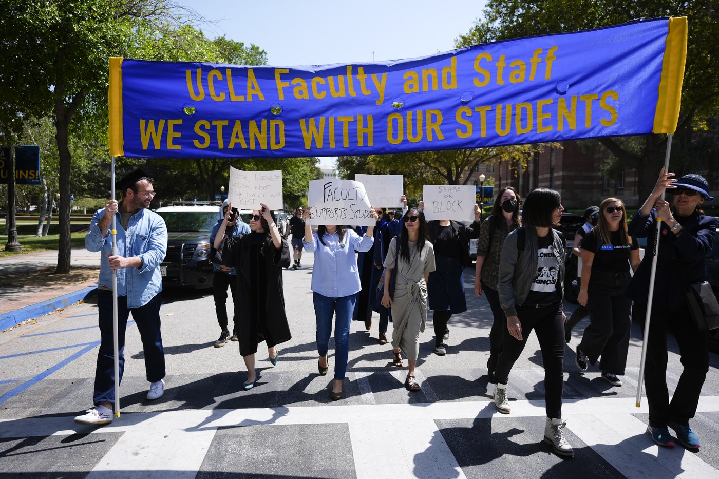 New campus protest rules spur an outcry from college faculty | iNFOnews.ca New campus protest rules spur an outcry from college faculty | iNFOnews.ca