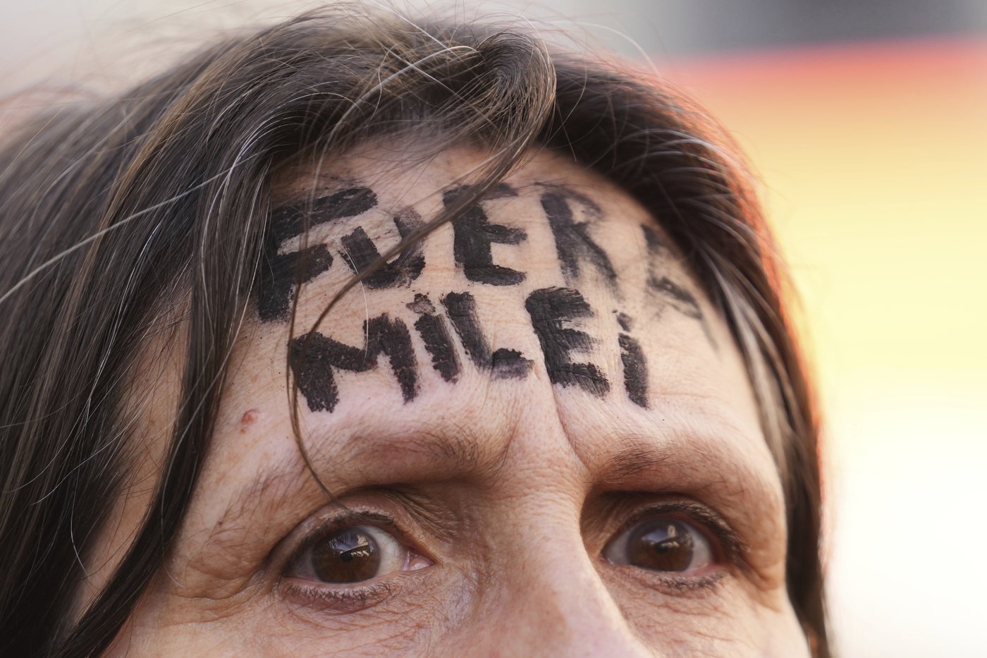 Large crowds protest in support of Argentine ex-President Fernández as she starts house arrest | iNFOnews.ca