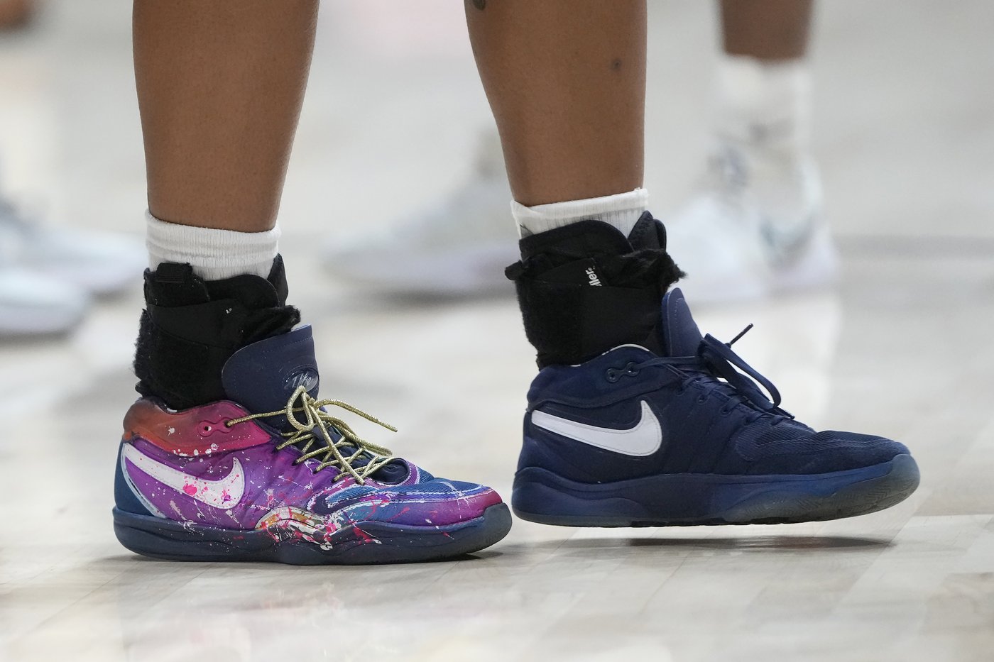 Cal guard Jayda Noble paints custom shoes to express her artistic side when she leaves the court | iNFOnews.ca Cal guard Jayda Noble paints custom shoes to express her artistic side when she leaves the court | iNFOnews.ca