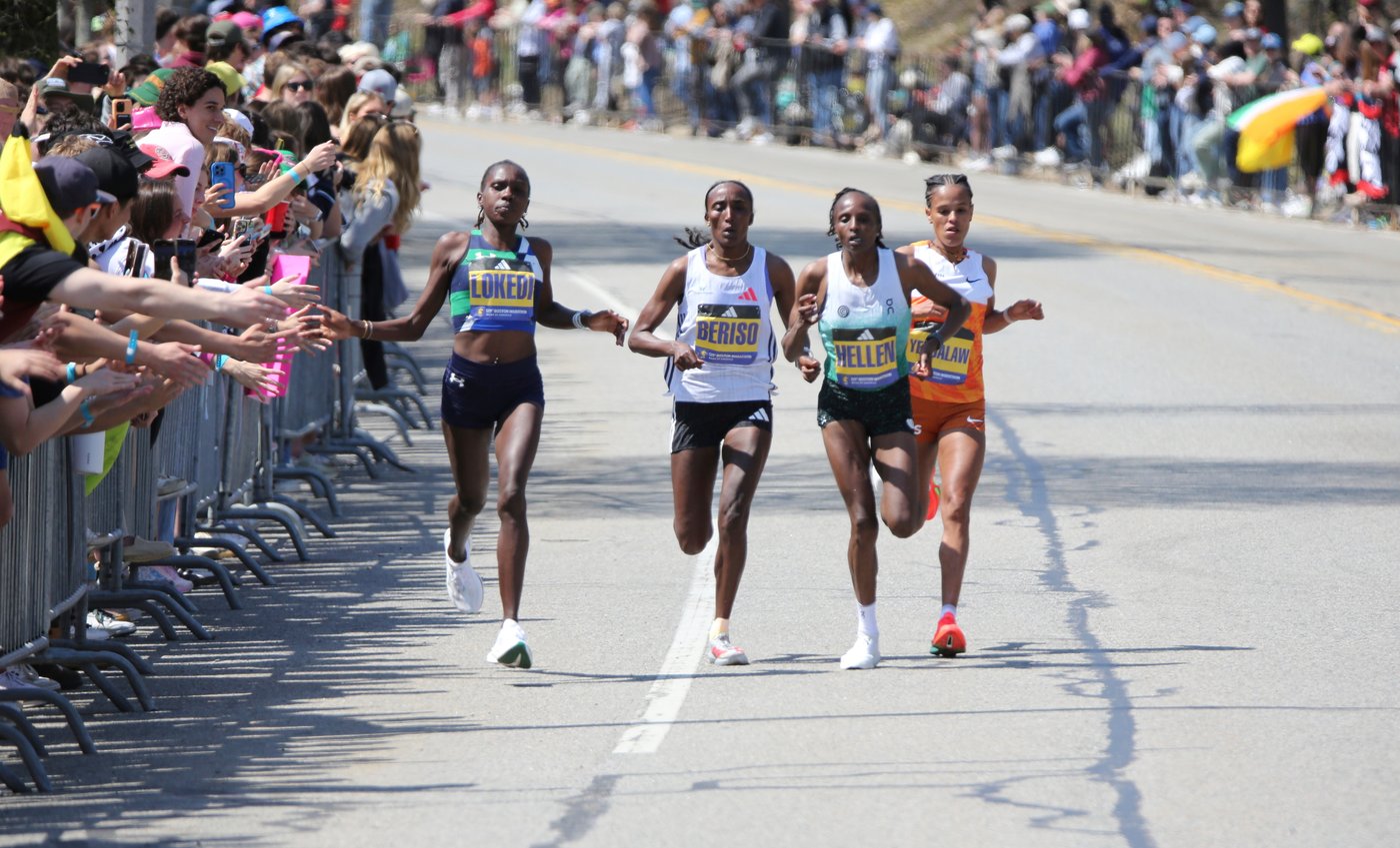 'The runners are coming': Lokedi breaks Boston Marathon course record, John Korir takes men's race | iNFOnews.ca