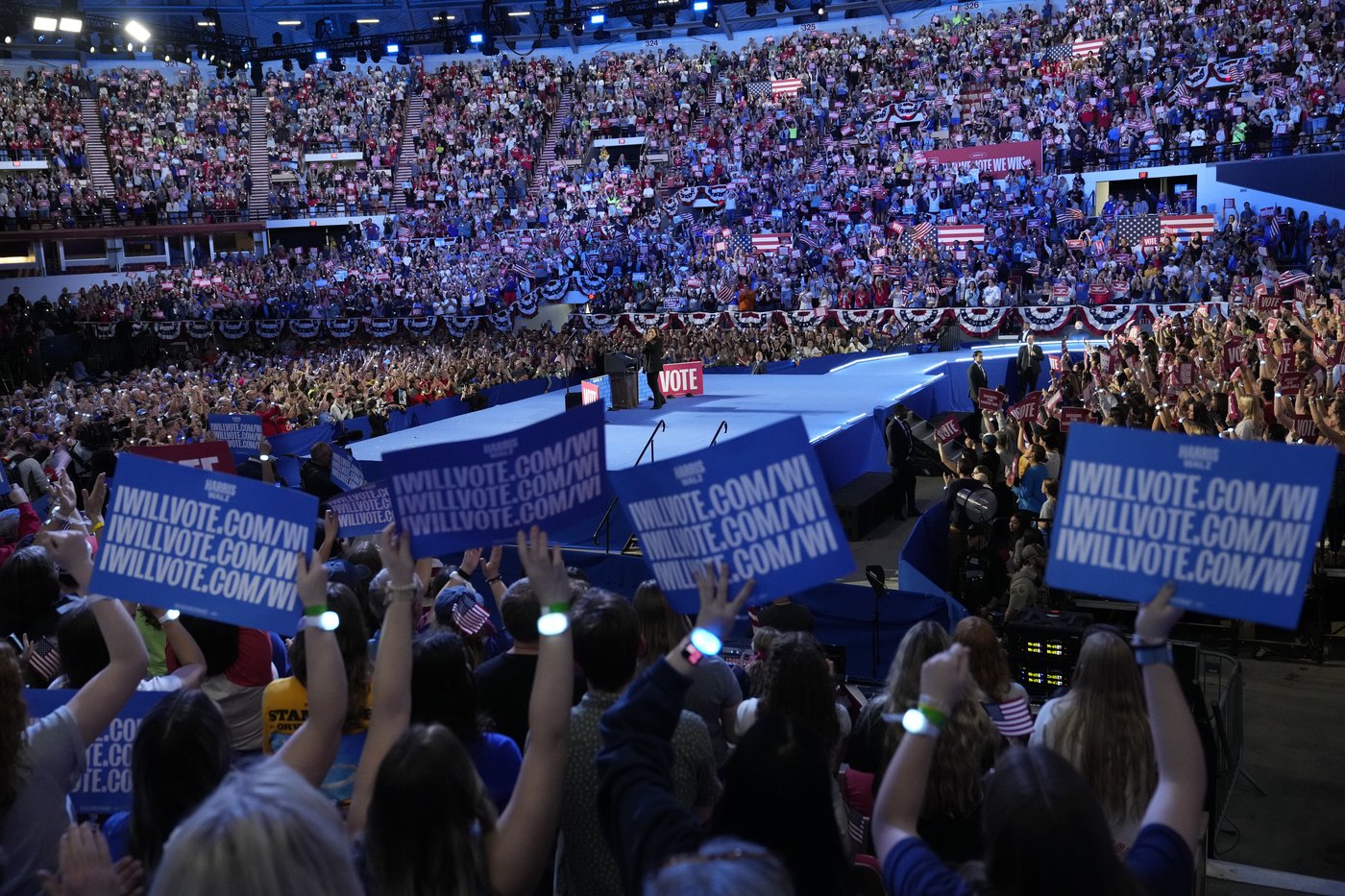 Harris promises to 'represent all Americans' after Biden's remark on Trump supporters and 'garbage' | iNFOnews.ca