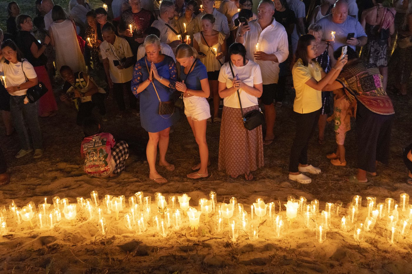 Prayers and tears mark 20 years since the Indian Ocean tsunami that killed some 230,000 people | iNFOnews.ca