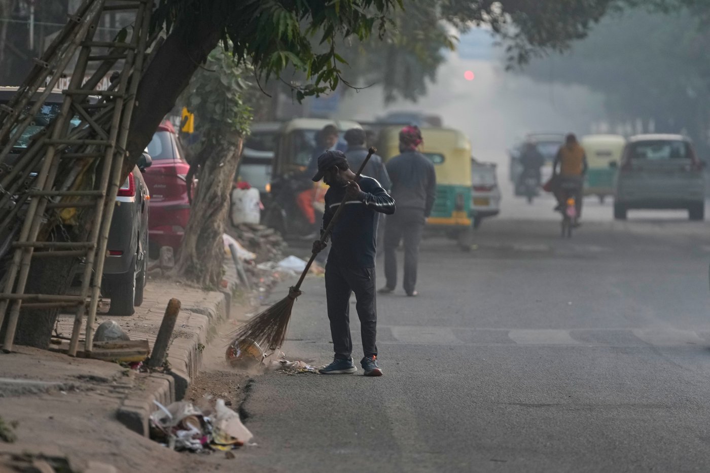 Photos show the daily struggle to breathe in New Delhi's dense winter smog | iNFOnews.ca Photos show the daily struggle to breathe in New Delhi's dense winter smog | iNFOnews.ca