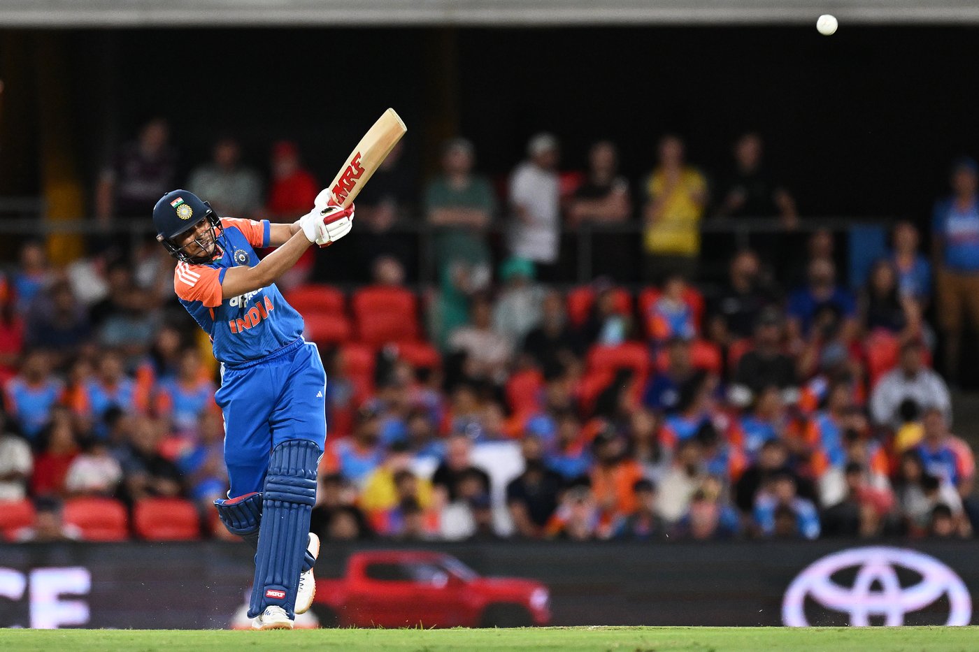 India leads T20 series 2-1 after Australia crashes against spin | iNFOnews.ca