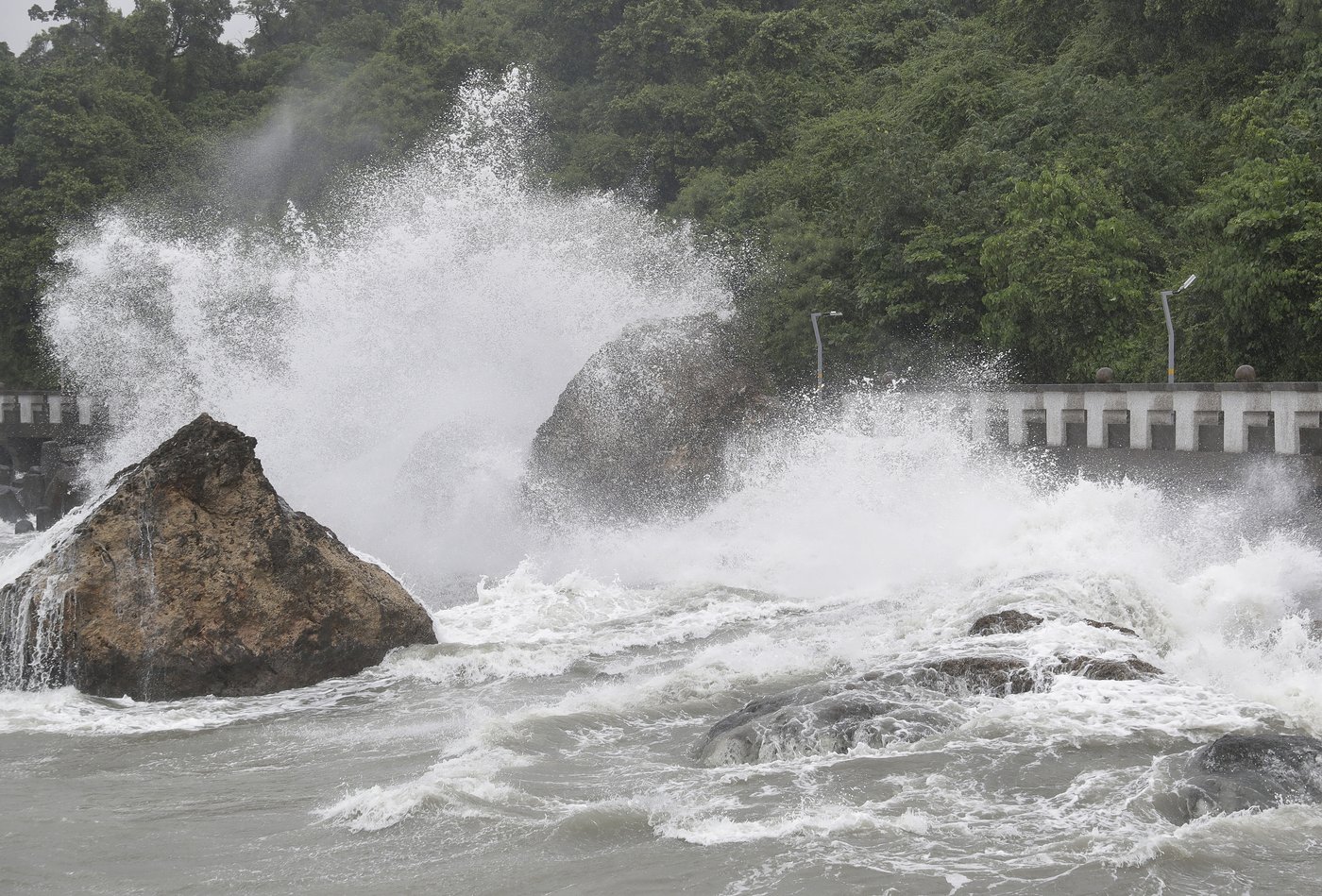 Typhoon bringing heavy rain slowly heads toward Taiwan, where 4,000 have evacuated | iNFOnews.ca Typhoon bringing heavy rain slowly heads toward Taiwan, where 4,000 have evacuated | iNFOnews.ca