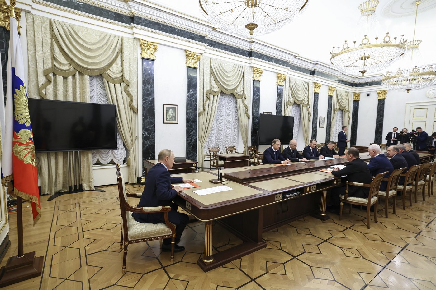 The Kremlin has revised its nuclear policy. Does that make the use of atomic weapons more likely? | iNFOnews.ca The Kremlin has revised its nuclear policy. Does that make the use of atomic weapons more likely? | iNFOnews.ca