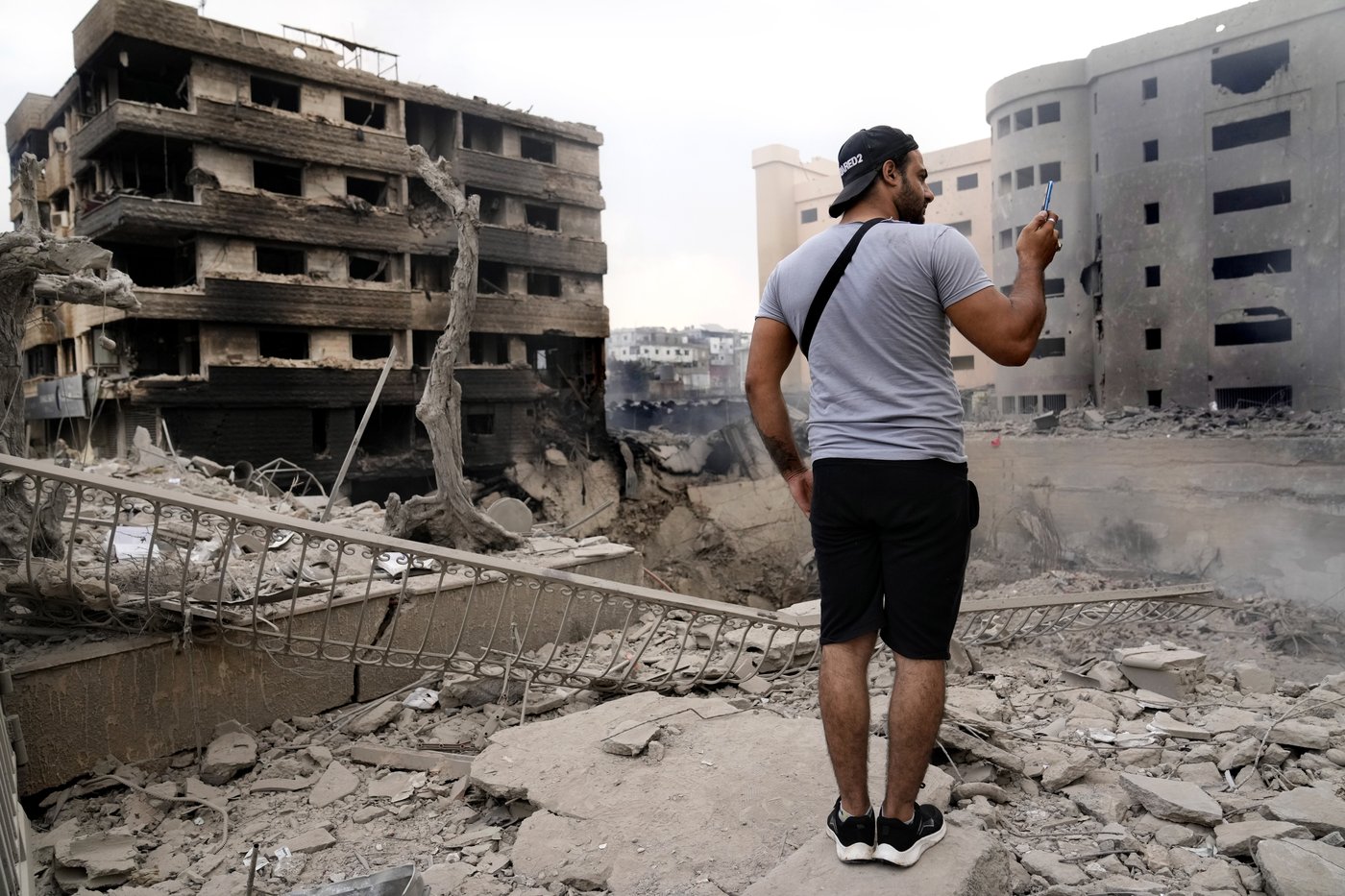 War rages on multiple fronts as Israel marks a year since Hamas' Oct. 7 attack | iNFOnews.ca