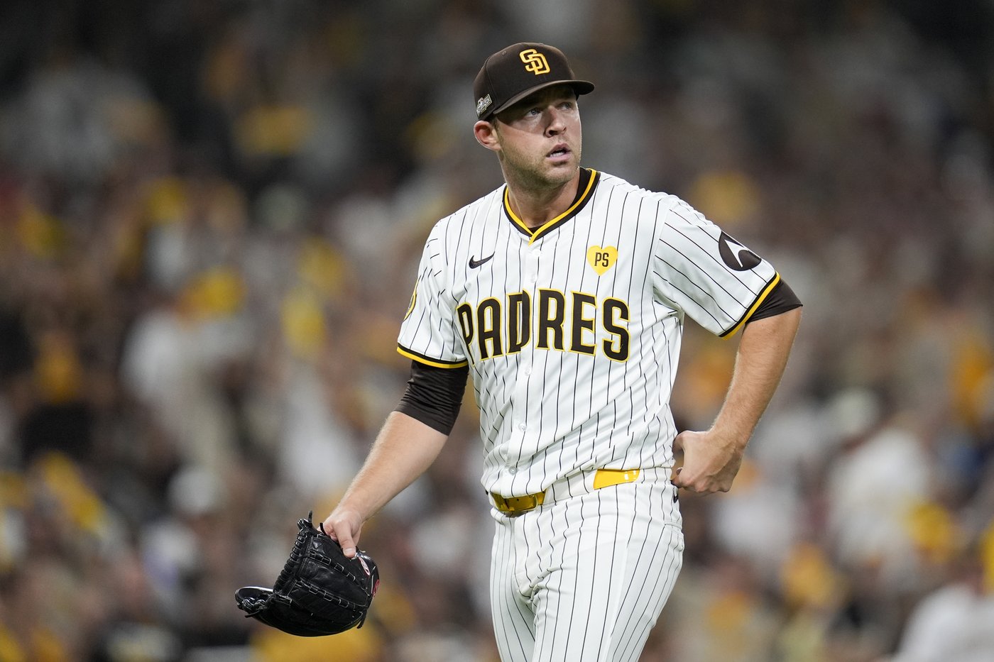 Tatis hits 2-run homer, King strikes out 12 as the Padres beat the Braves 4-0 in playoff opener | iNFOnews.ca