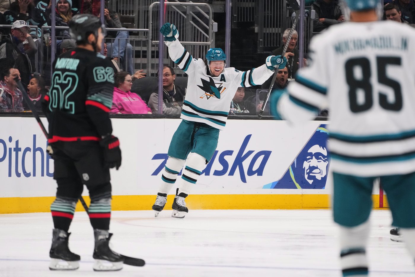 Celebrini leads Sharks to 6-1 win over Kraken | iNFOnews.ca Celebrini leads Sharks to 6-1 win over Kraken | iNFOnews.ca
