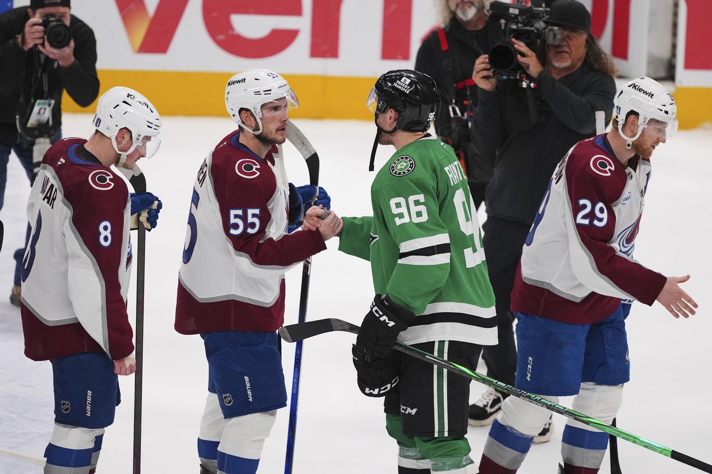Mikko Rantanen has 4-point 3rd period for Stars to unbelievably knock former team out of playoffs | iNFOnews.ca